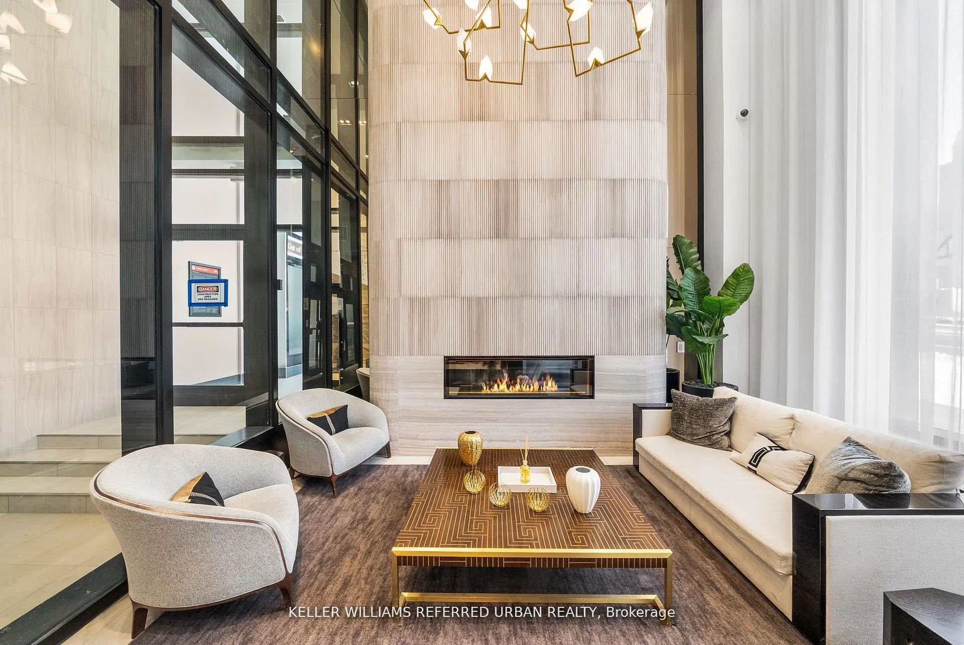 Photo 11 of Unit 322, 2020 Bathurst Street, Toronto, Humewood-Cedarvale — HOMEH