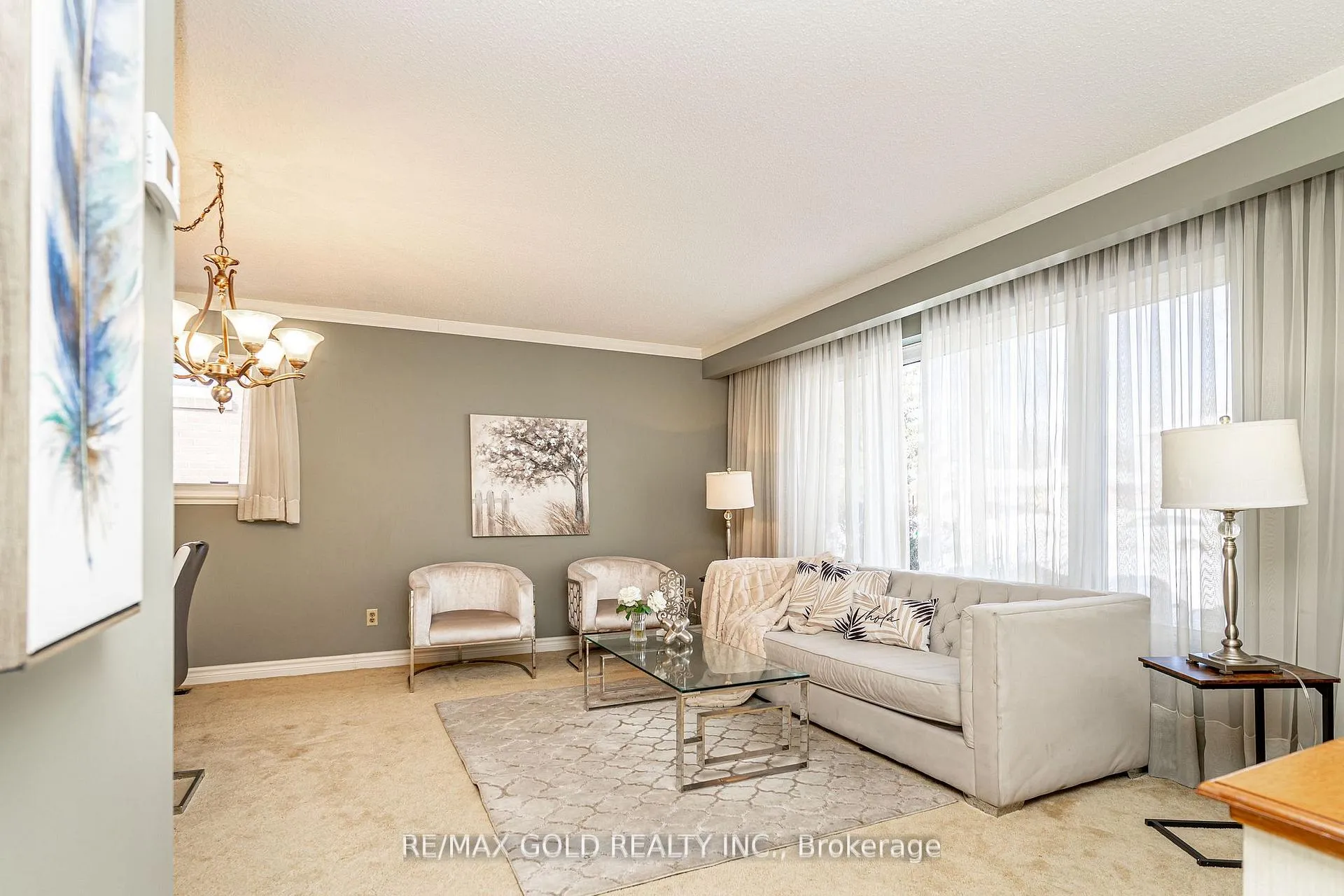 Photo 7 of 29 Chesterfield Road, Brampton, Brampton East — HOMEH