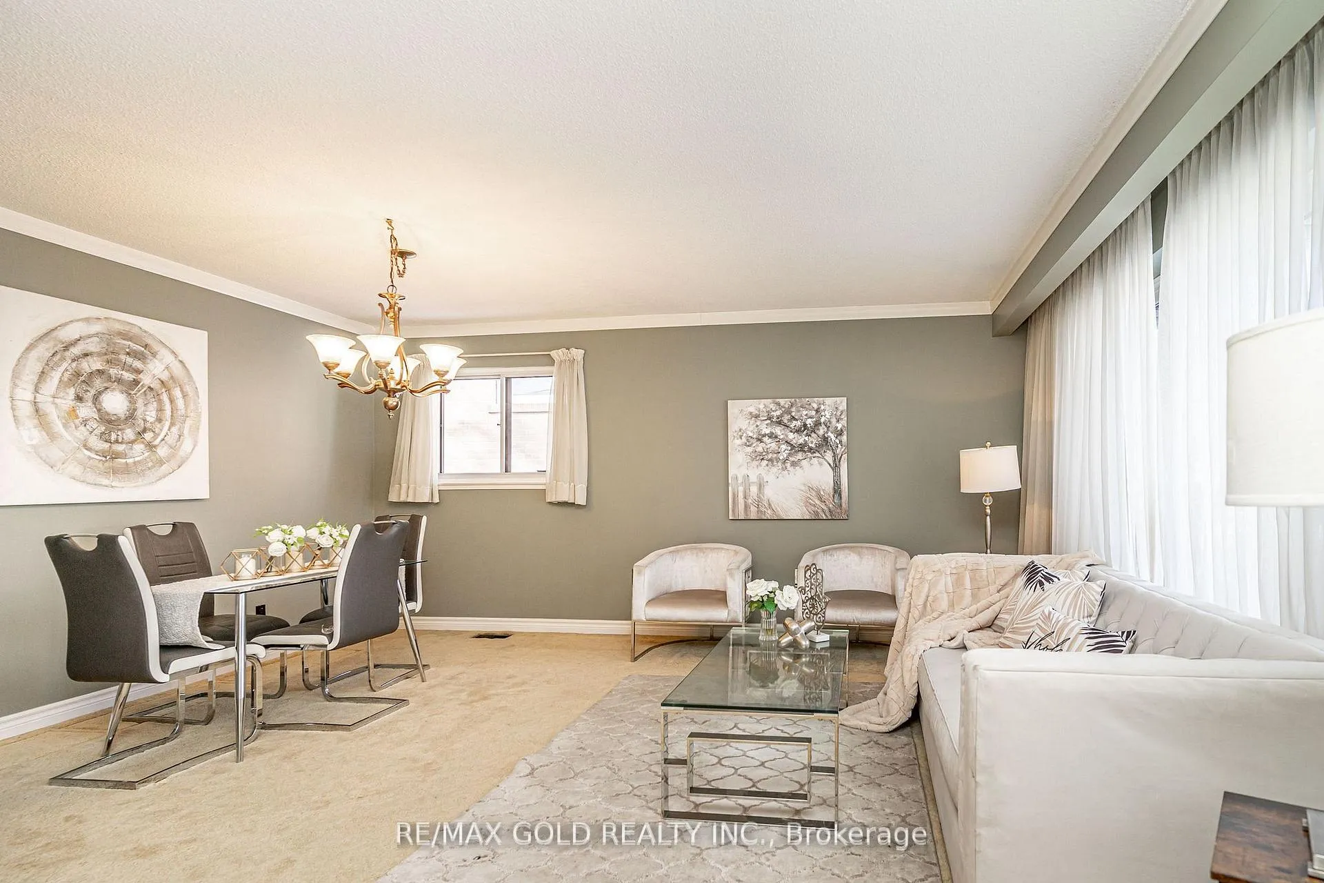 Photo 9 of 29 Chesterfield Road, Brampton, Brampton East — HOMEH