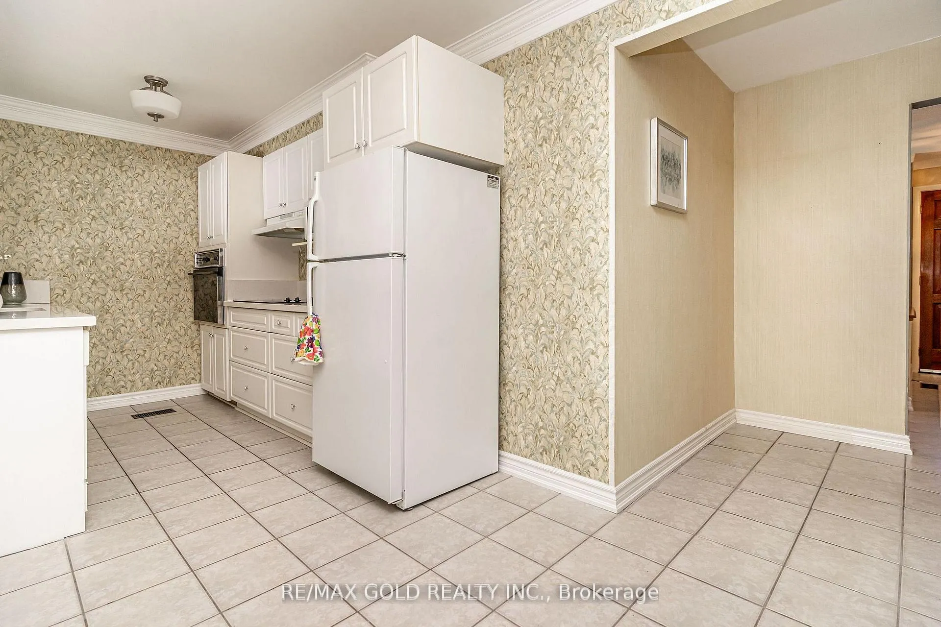 Photo 15 of 29 Chesterfield Road, Brampton, Brampton East — HOMEH