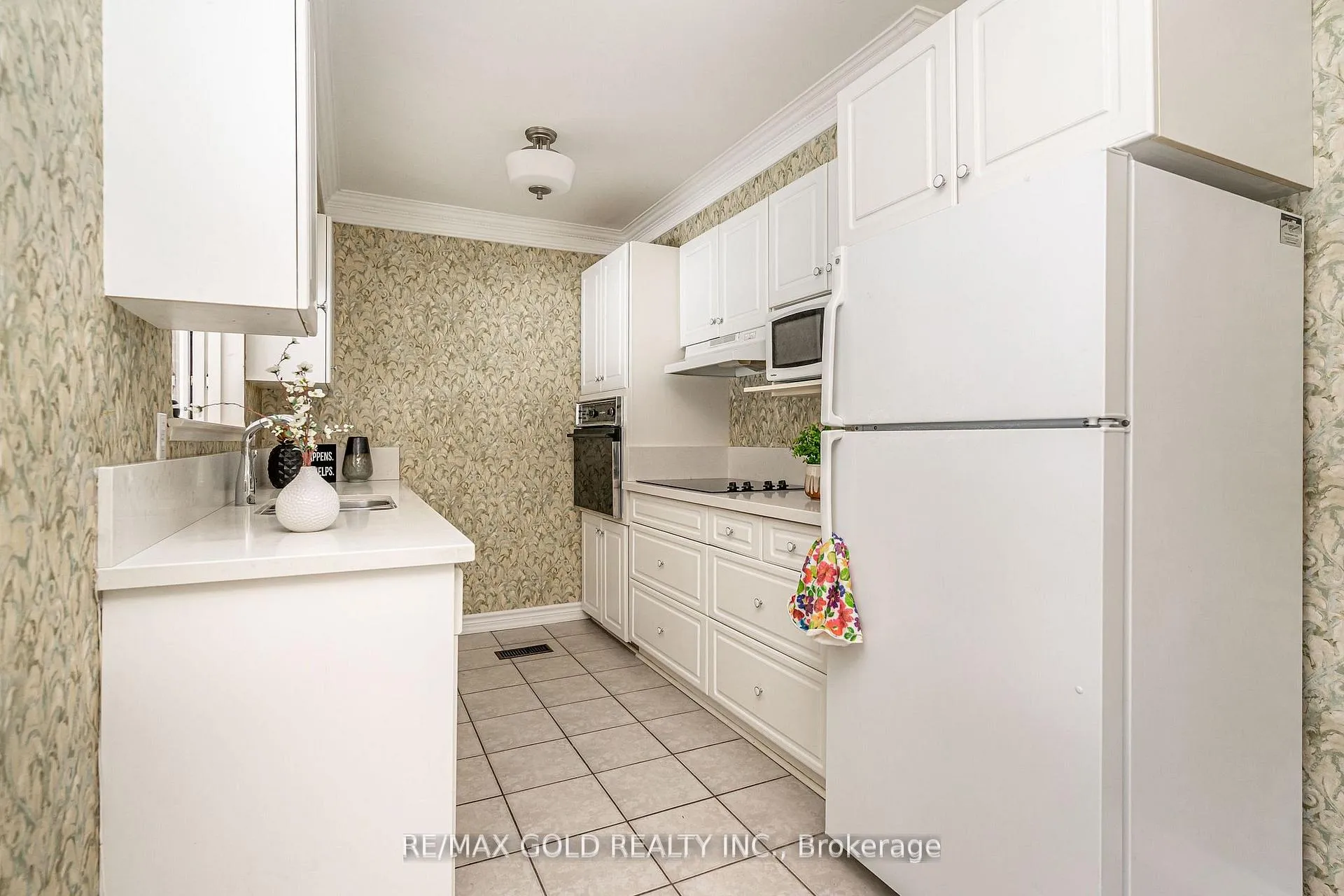 Photo 16 of 29 Chesterfield Road, Brampton, Brampton East — HOMEH