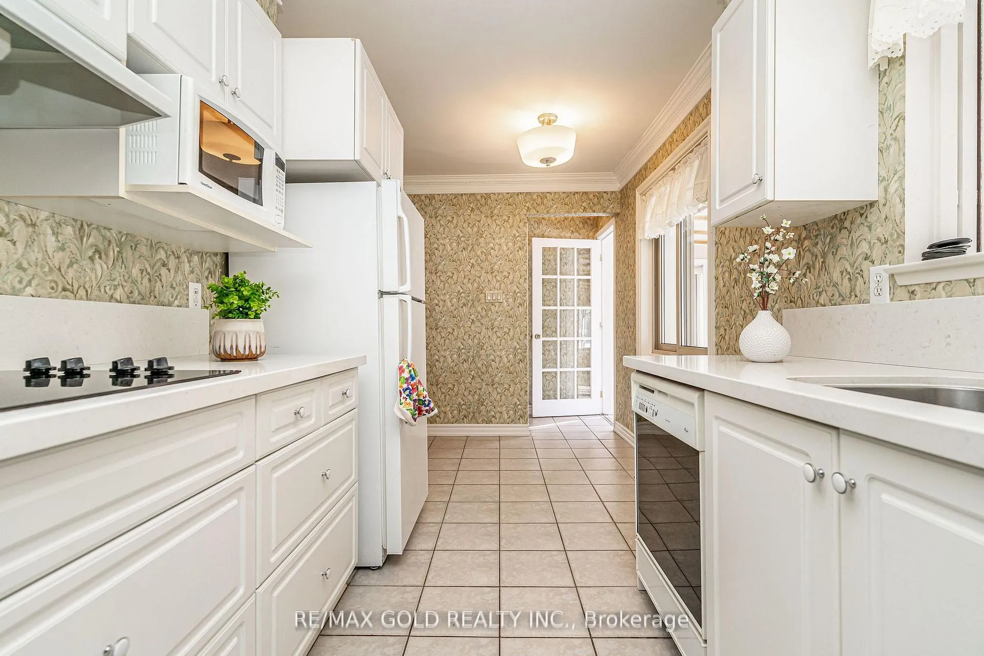 Photo 18 of 29 Chesterfield Road, Brampton, Brampton East — HOMEH
