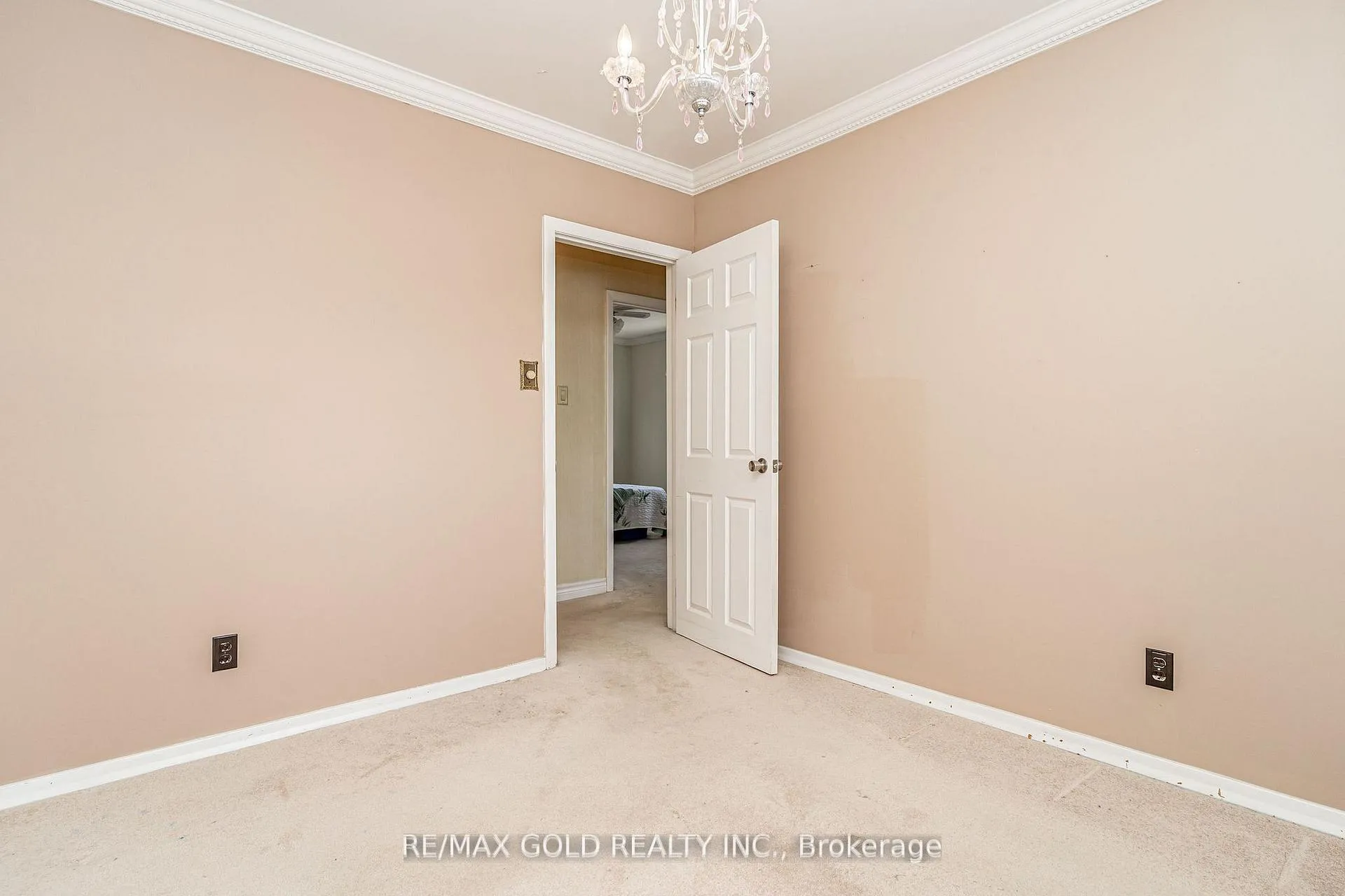 Photo 31 of 29 Chesterfield Road, Brampton, Brampton East — HOMEH