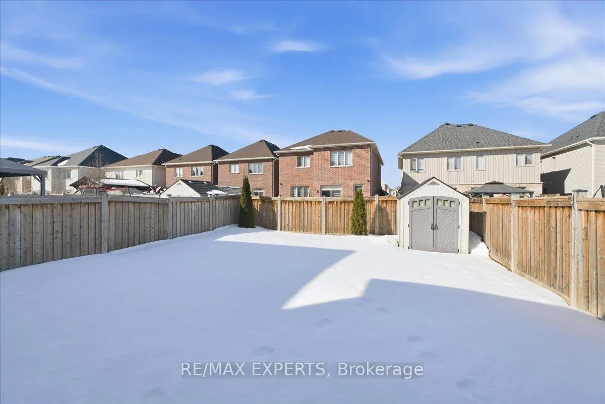 Photo 38 of 10 Mccabe Lane, New Tecumseth, Tottenham — HOMEH