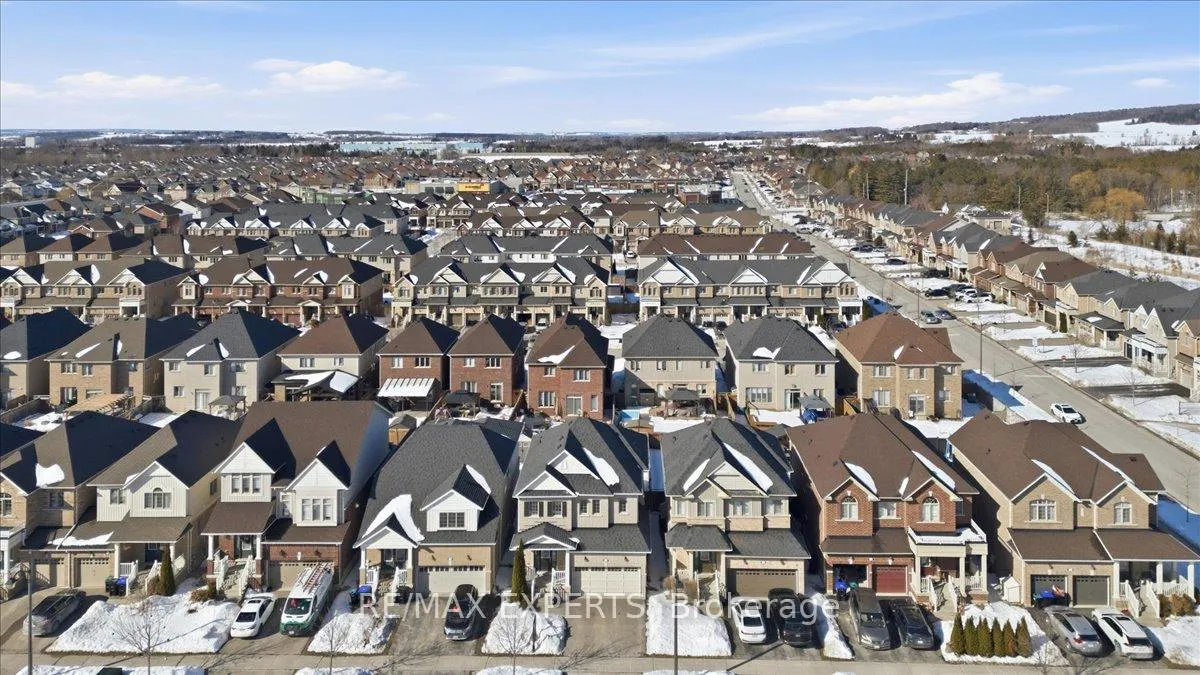 Photo 39 of 10 Mccabe Lane, New Tecumseth, Tottenham — HOMEH