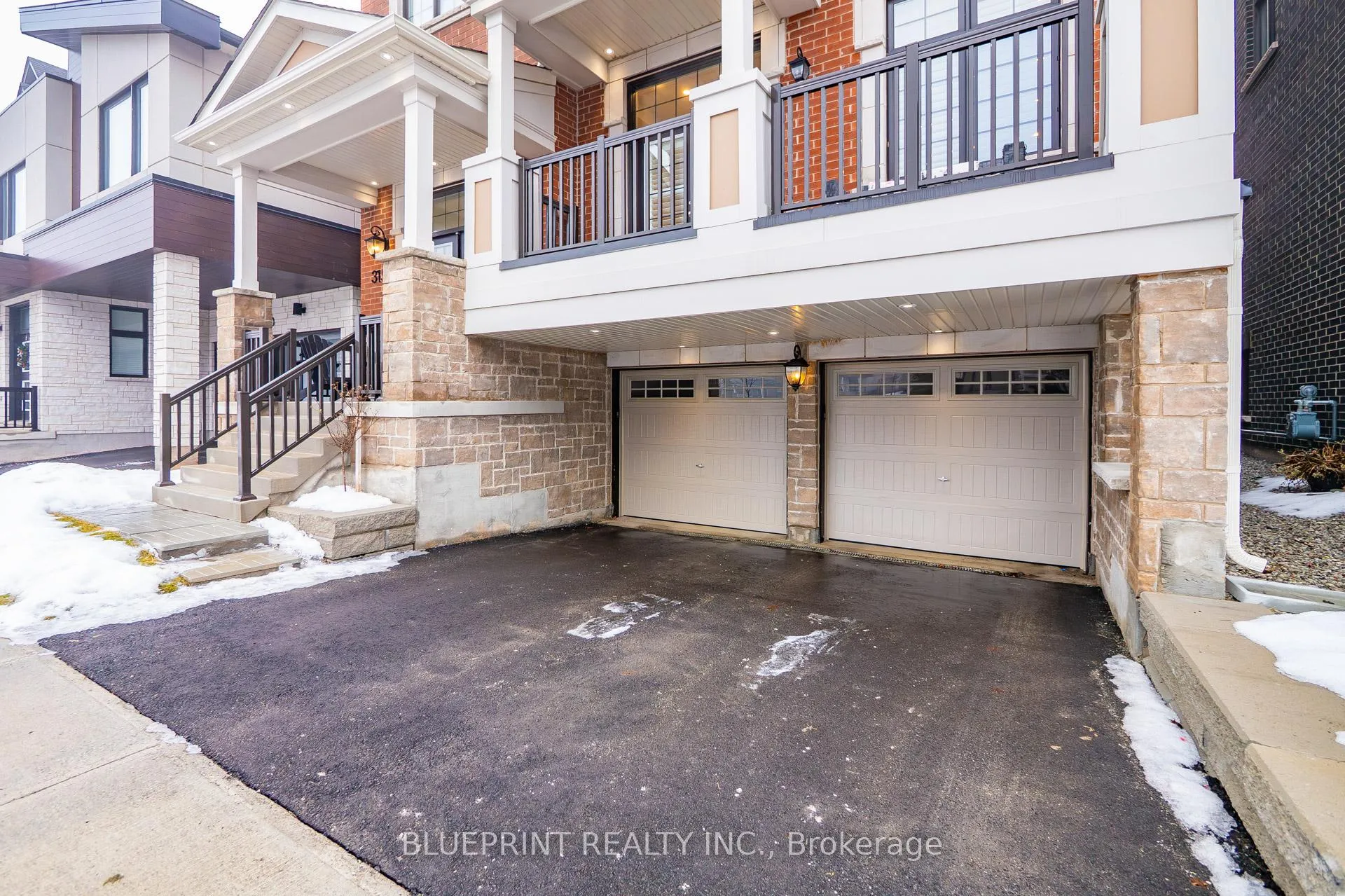 Photo 3 of 3154 Travertine Drive, Oakville, Northwest — HOMEH