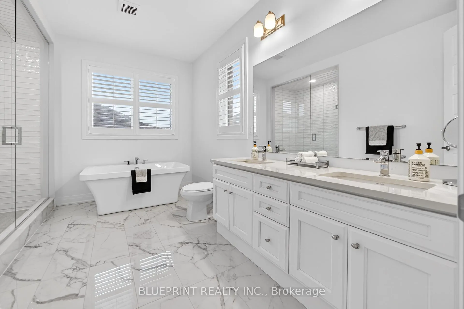Photo 33 of 3154 Travertine Drive, Oakville, Northwest — HOMEH