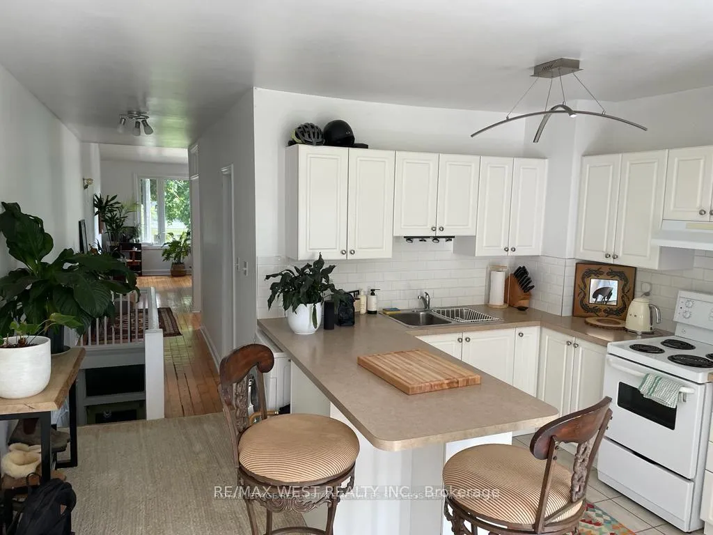 Photo 17 of Unit #2, 180 Bain Avenue, Toronto, North Riverdale — HOMEH