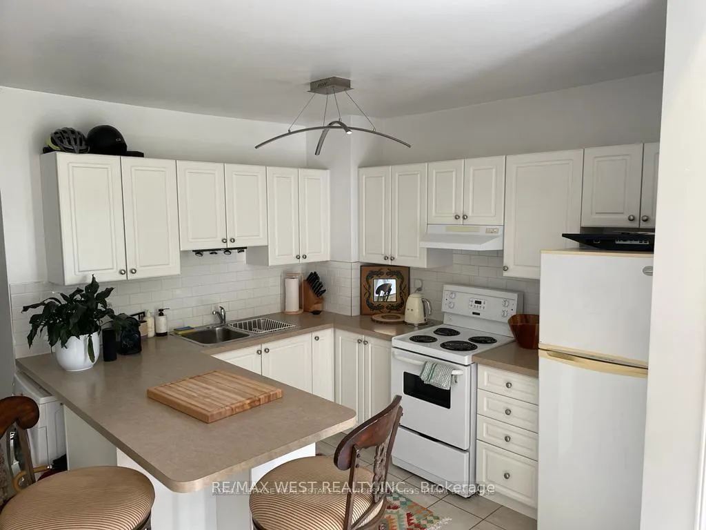 Photo 18 of Unit #2, 180 Bain Avenue, Toronto, North Riverdale — HOMEH