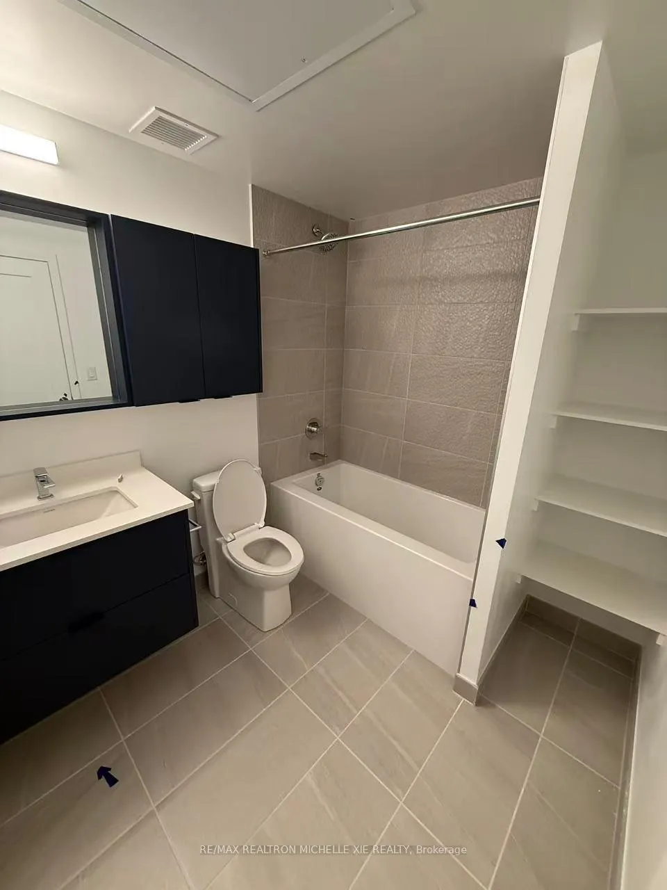 Photo 7 of Unit 1707A, 9763 Markham Road, Markham, Greensborough — HOMEH