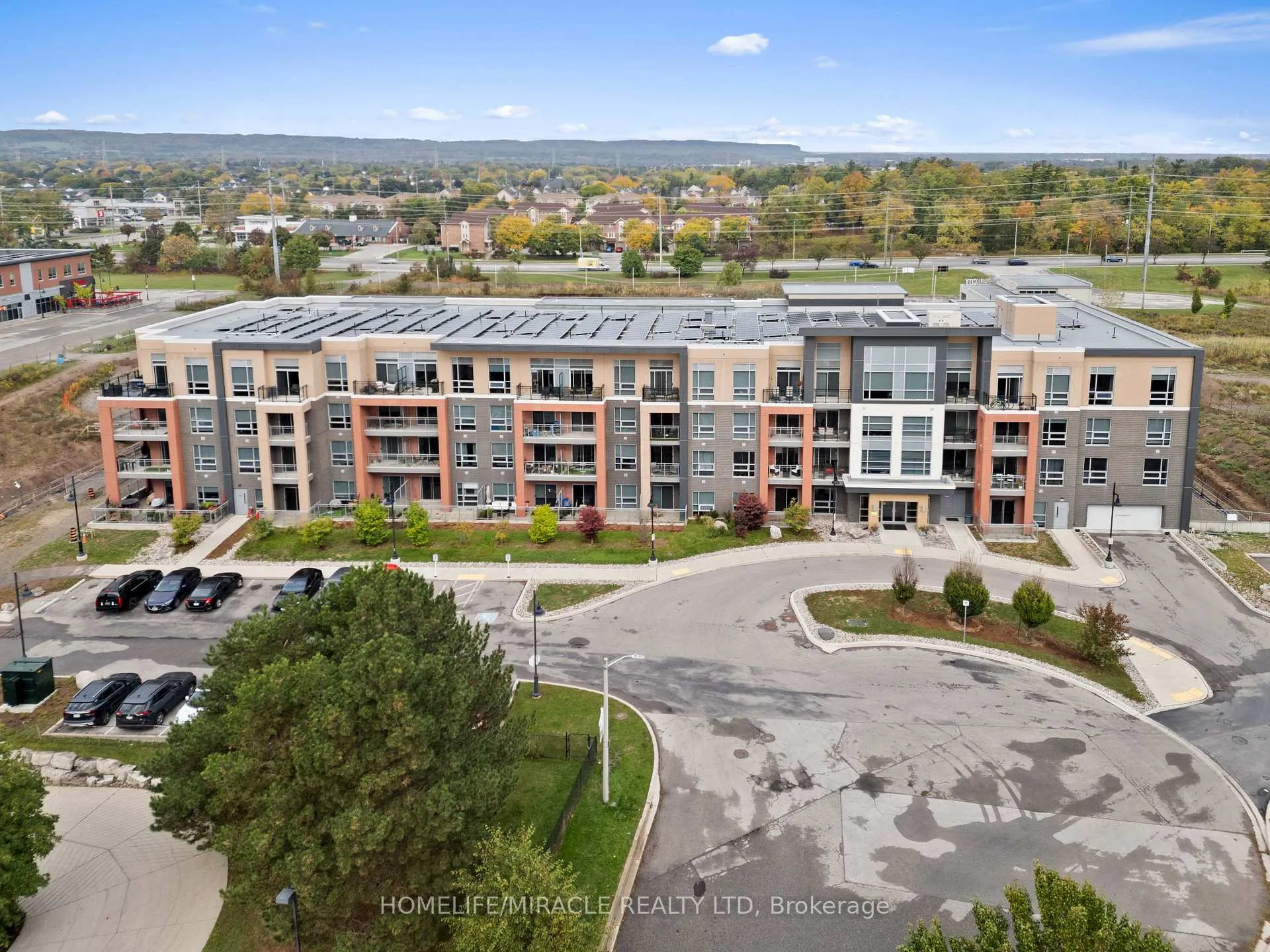 Photo 2 of Unit 222, 4040 Upper Middle Road, Burlington, Tansley — HOMEH