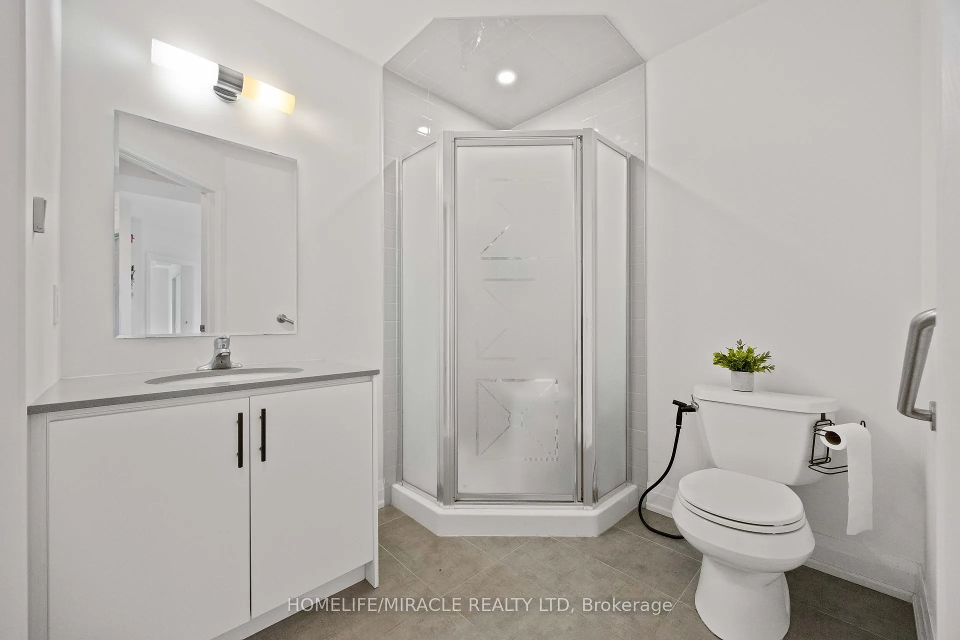 Photo 7 of Unit 222, 4040 Upper Middle Road, Burlington, Tansley — HOMEH