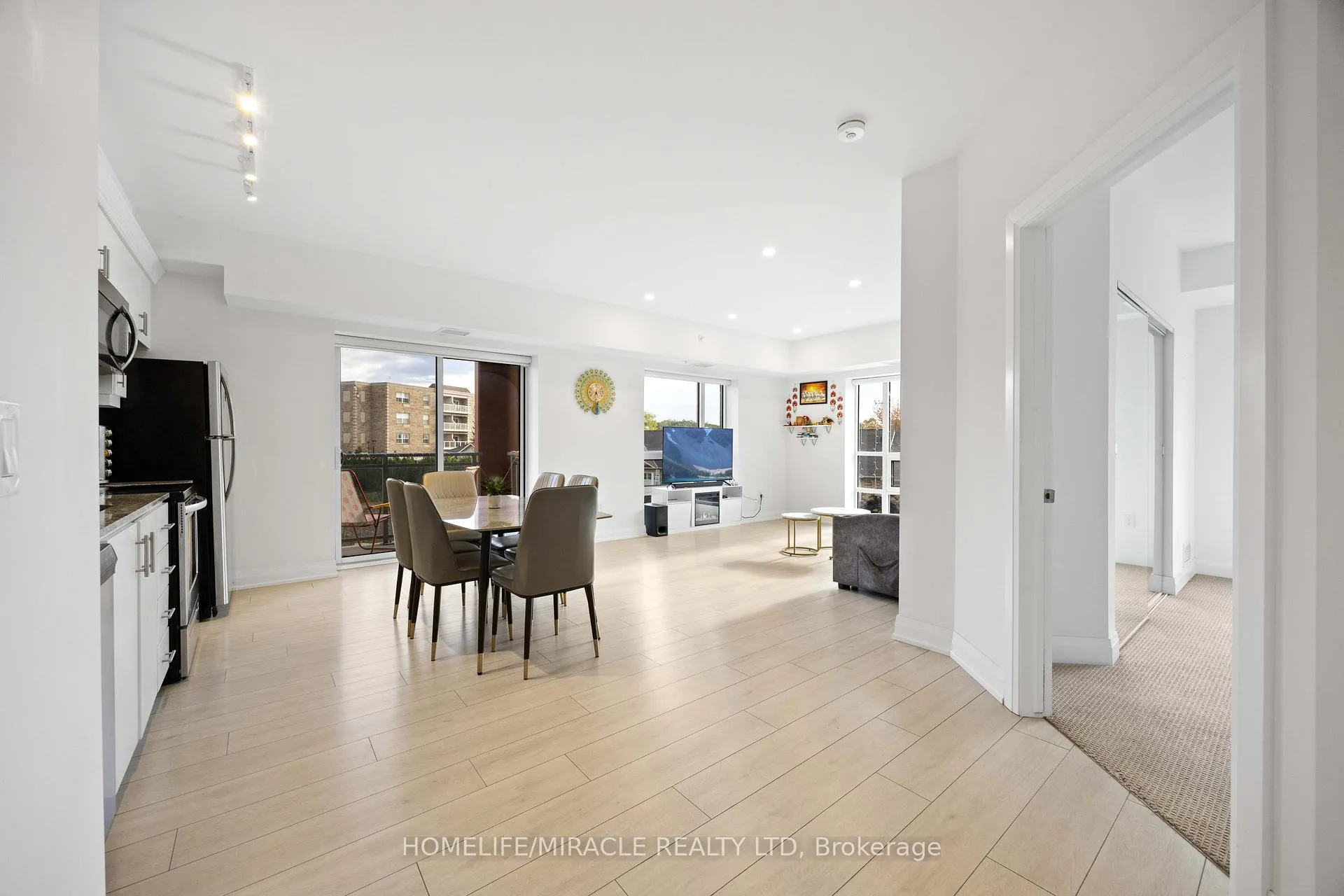 Photo 14 of Unit 222, 4040 Upper Middle Road, Burlington, Tansley — HOMEH