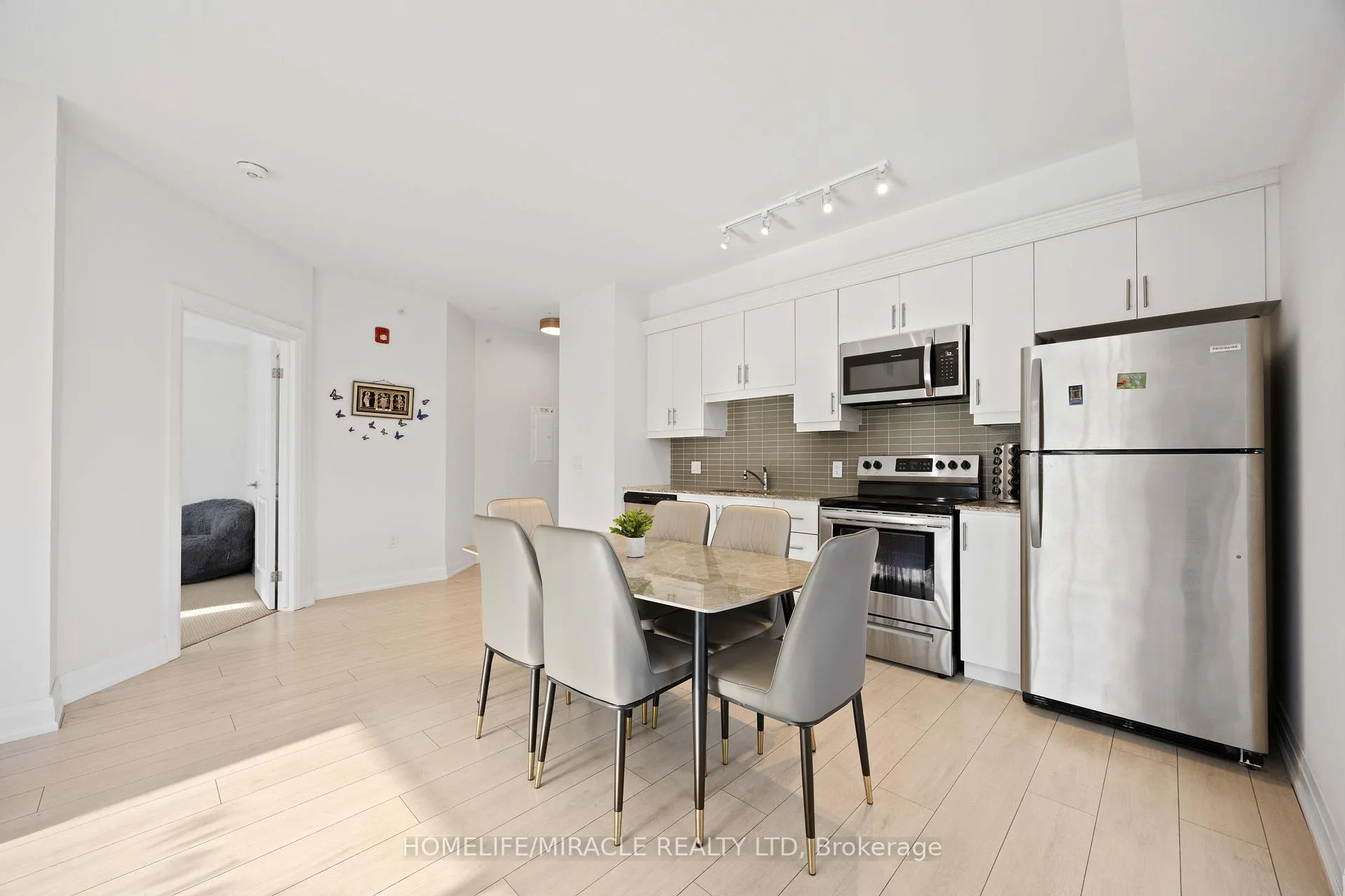 Photo 20 of Unit 222, 4040 Upper Middle Road, Burlington, Tansley — HOMEH