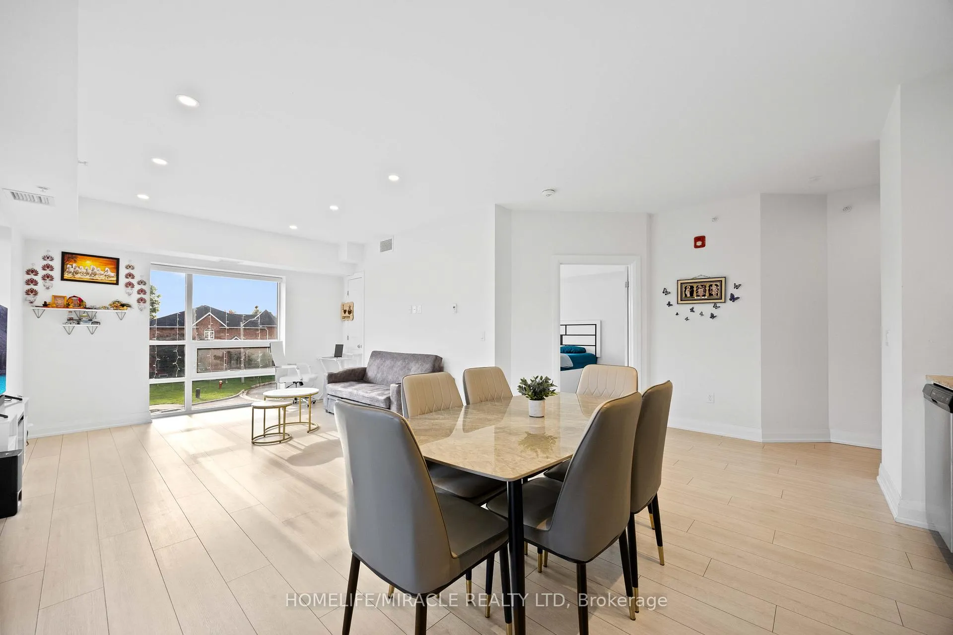 Photo 21 of Unit 222, 4040 Upper Middle Road, Burlington, Tansley — HOMEH