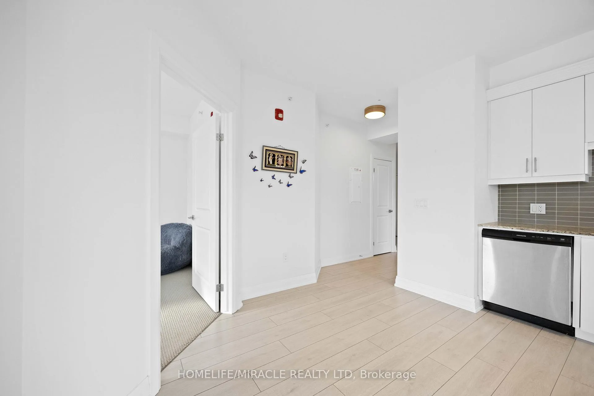 Photo 36 of Unit 222, 4040 Upper Middle Road, Burlington, Tansley — HOMEH