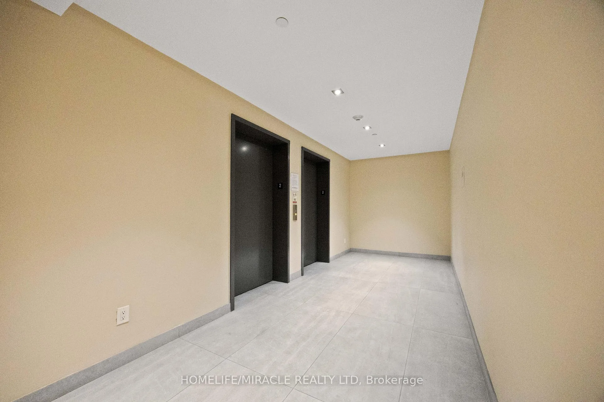 Photo 40 of Unit 222, 4040 Upper Middle Road, Burlington, Tansley — HOMEH