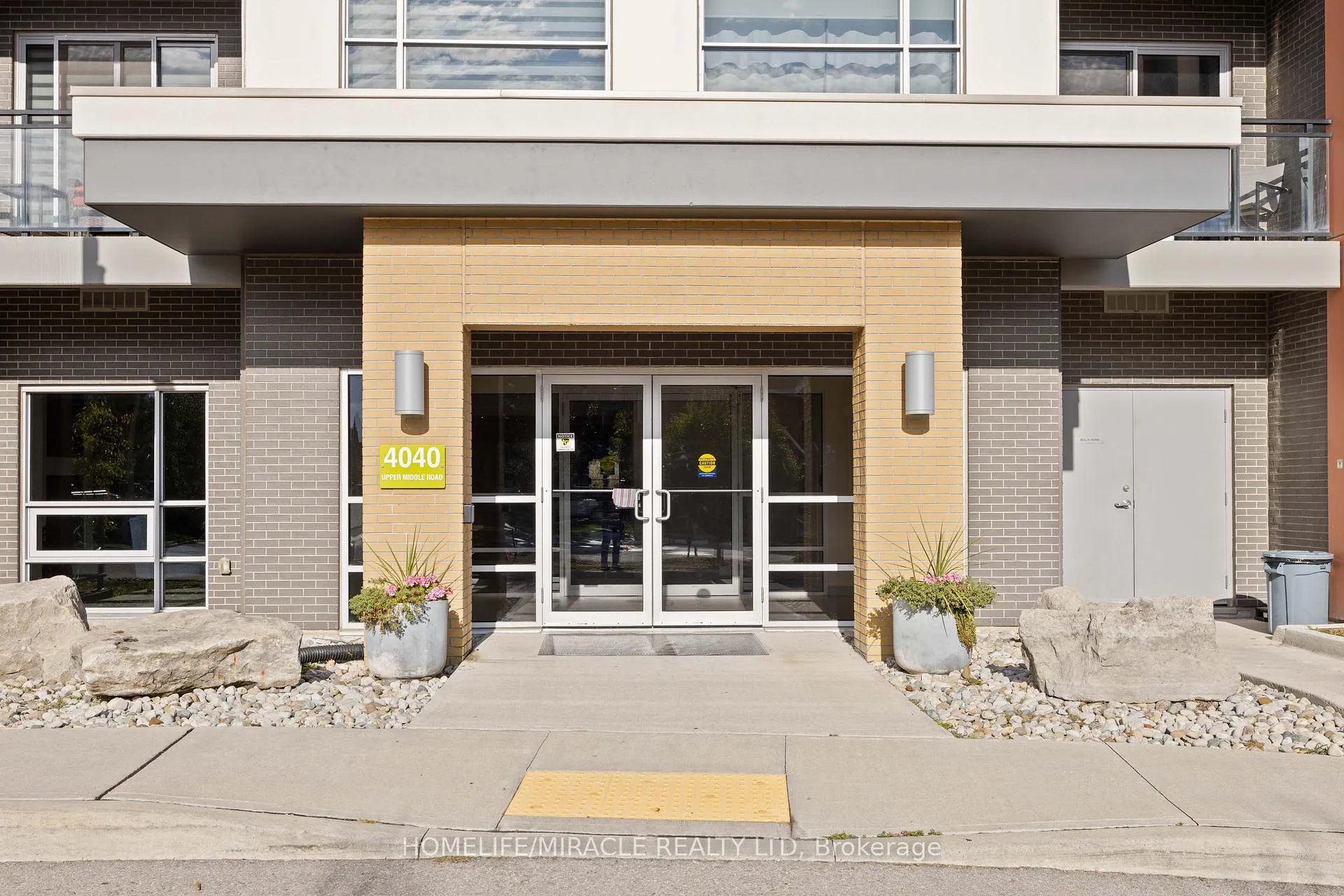Photo 44 of Unit 222, 4040 Upper Middle Road, Burlington, Tansley — HOMEH