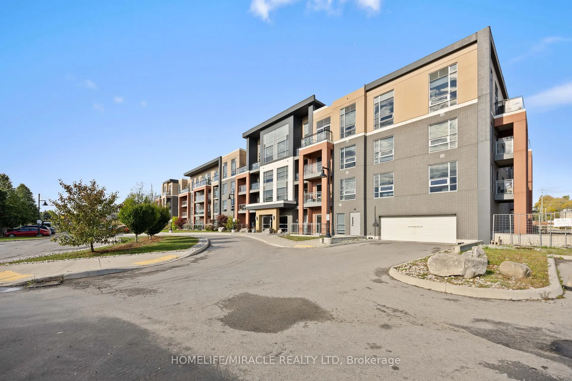 Photo 45 of Unit 222, 4040 Upper Middle Road, Burlington, Tansley — HOMEH