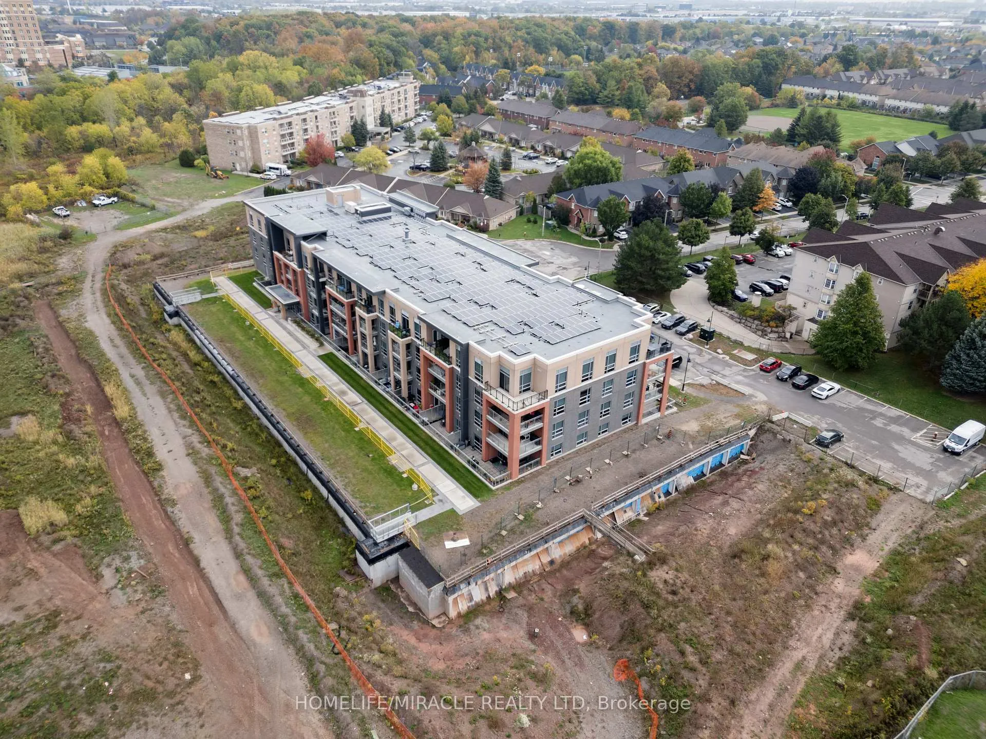 Photo 47 of Unit 222, 4040 Upper Middle Road, Burlington, Tansley — HOMEH