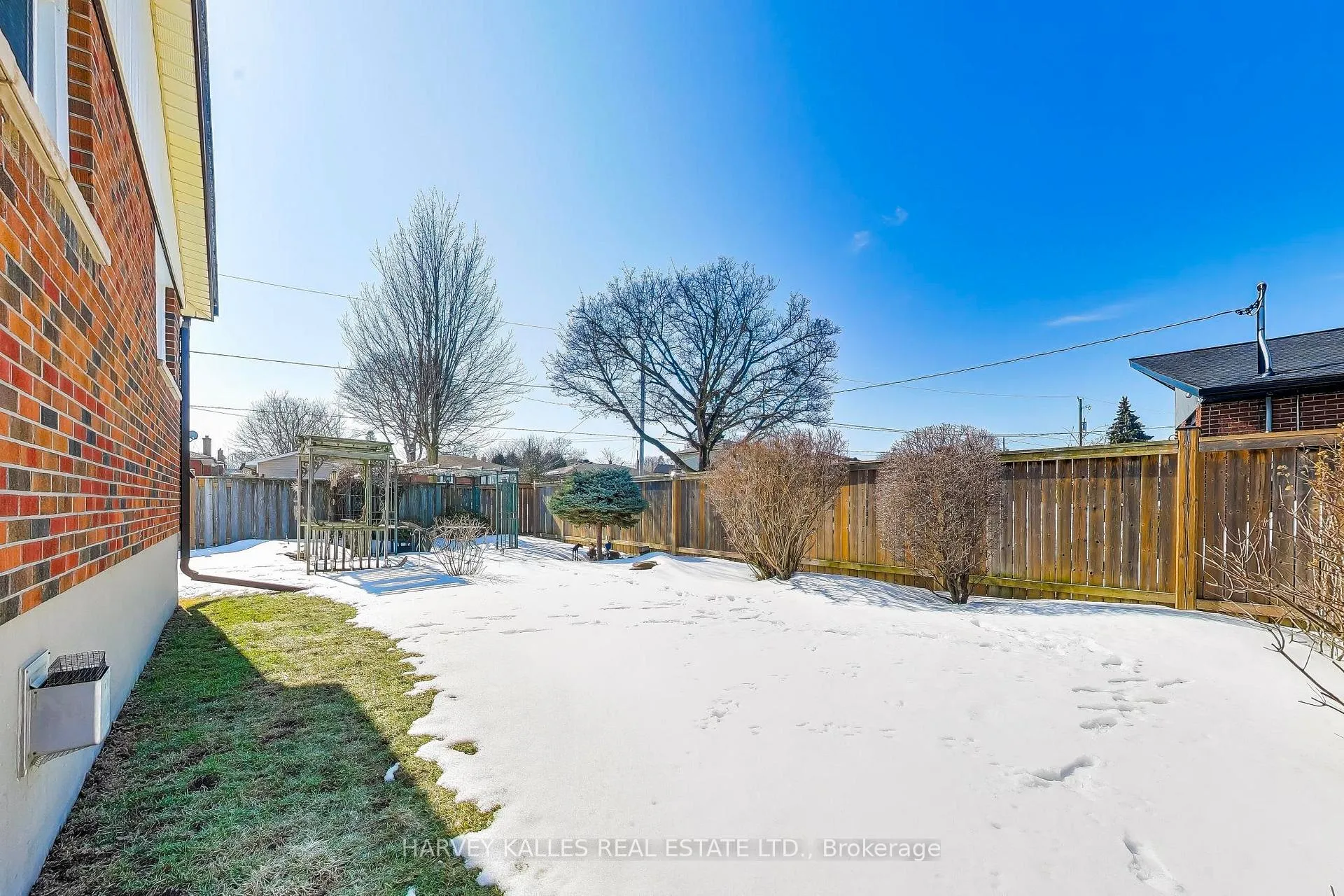 Photo 29 of 56 Thorncliffe Street, Oshawa, Donevan — HOMEH