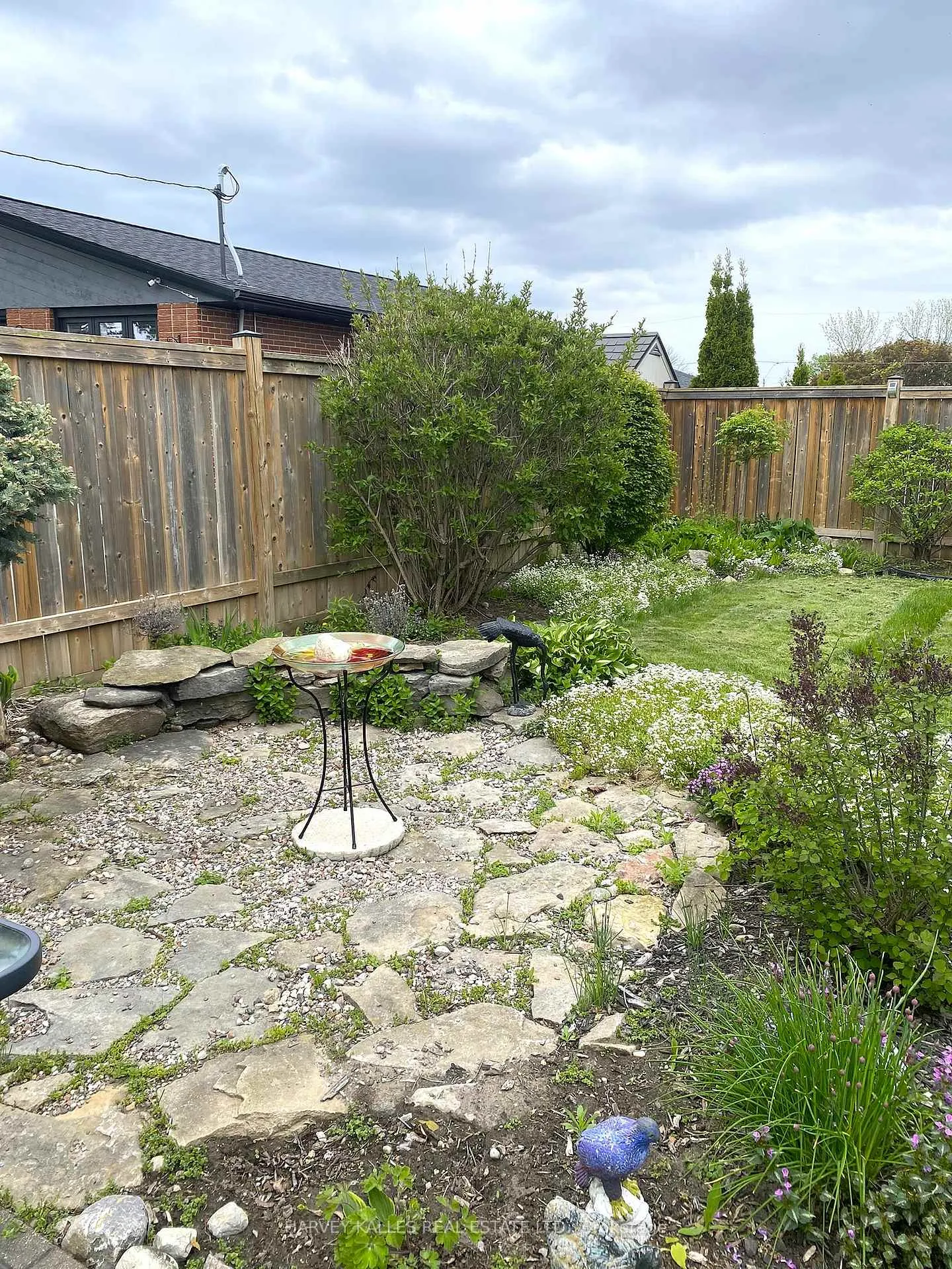 Photo 36 of 56 Thorncliffe Street, Oshawa, Donevan — HOMEH