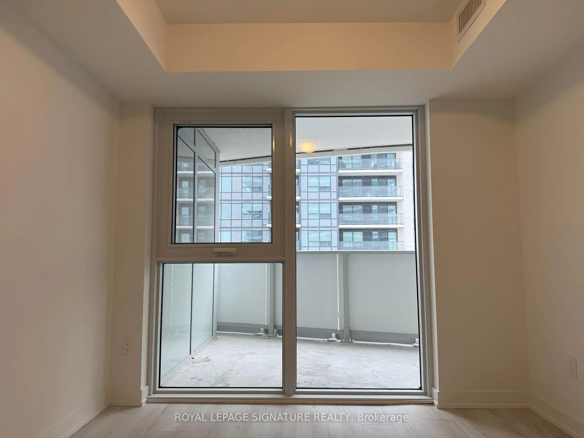 Photo 15 of Unit 809, 1010 Sandy Beach Road, Pickering, Bay Ridges — HOMEH