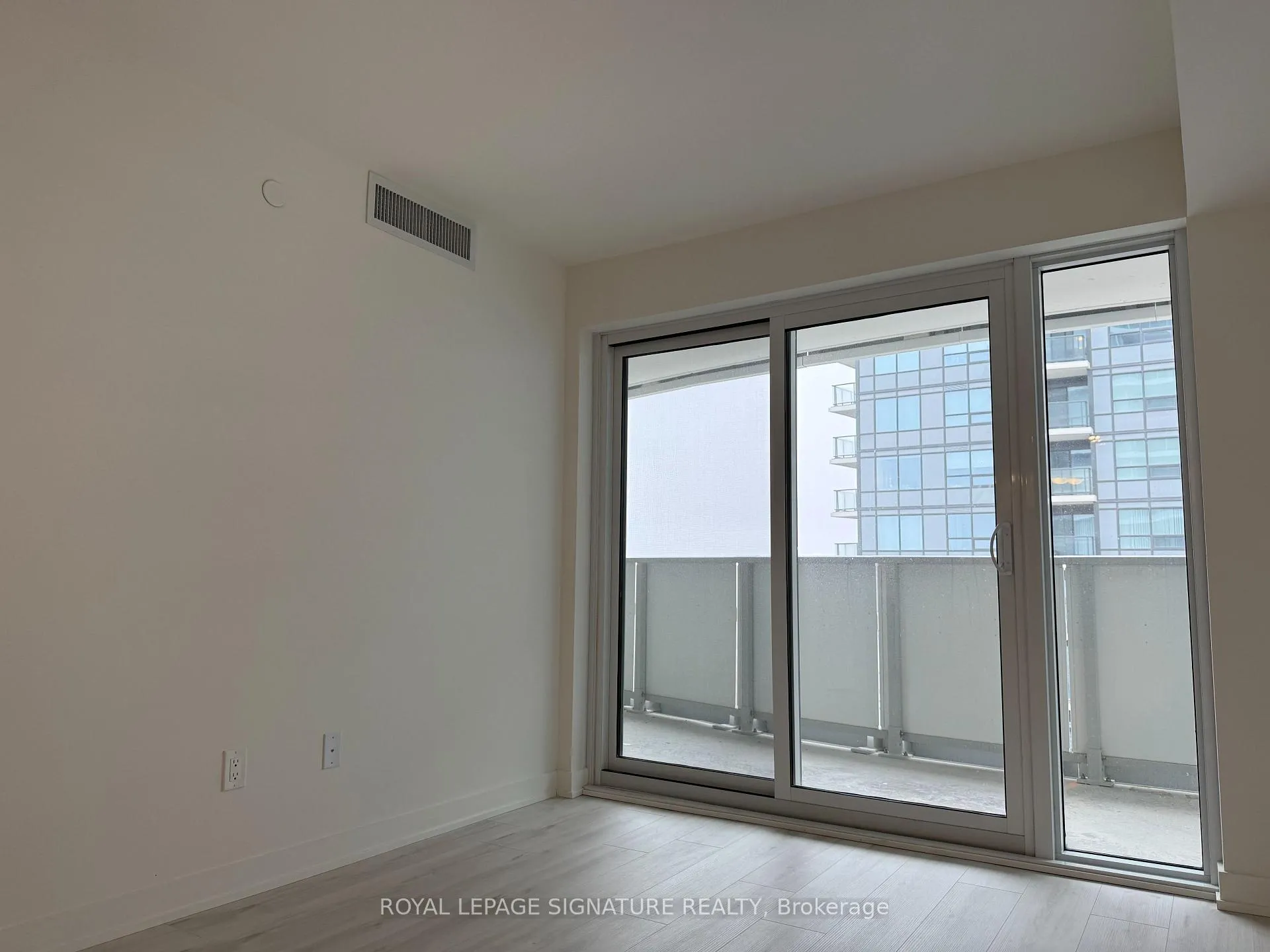 Photo 25 of Unit 809, 1010 Sandy Beach Road, Pickering, Bay Ridges — HOMEH