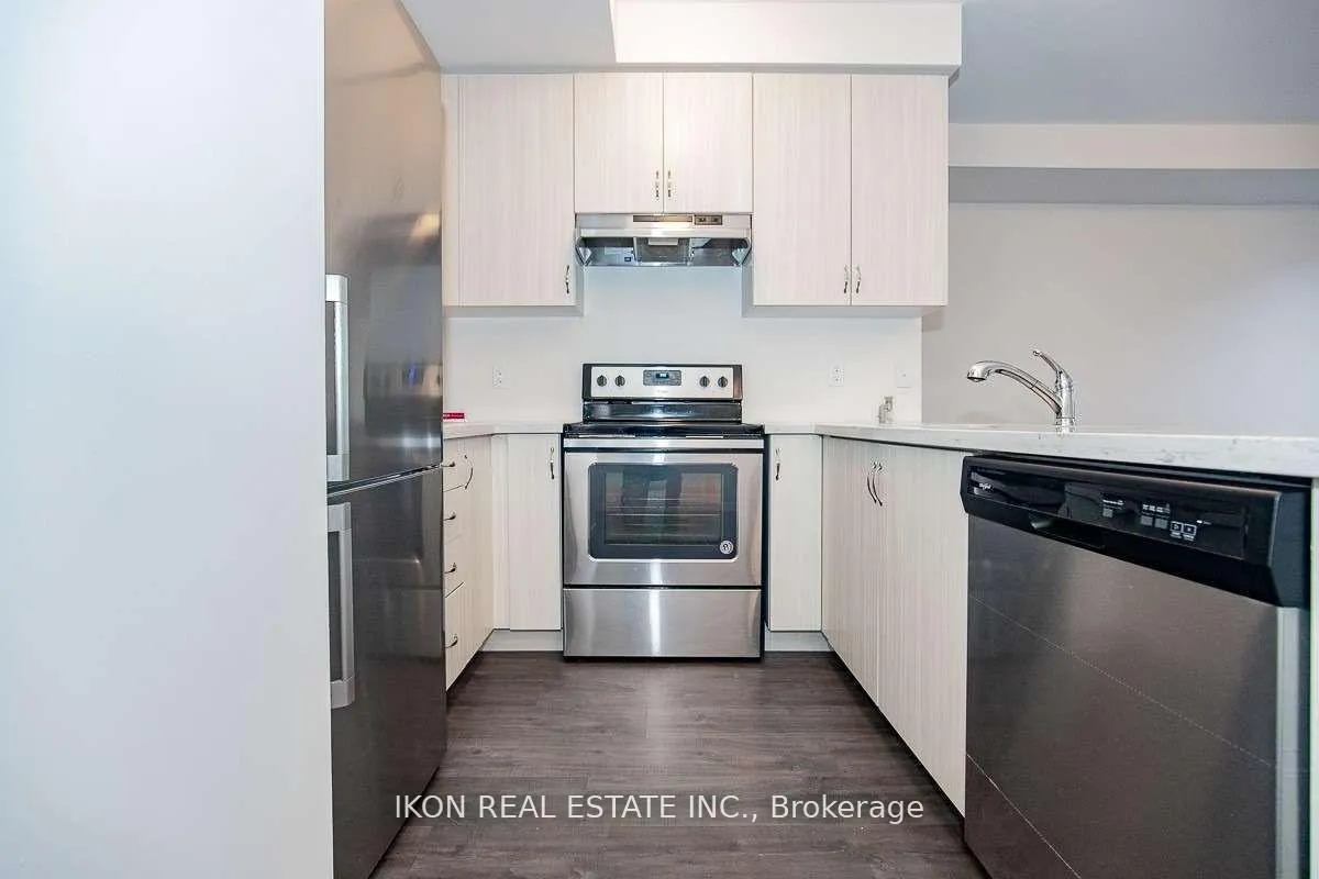 Photo 4 of Unit 68, 400 Alex Gardner Circle, Aurora, Aurora Village — HOMEH