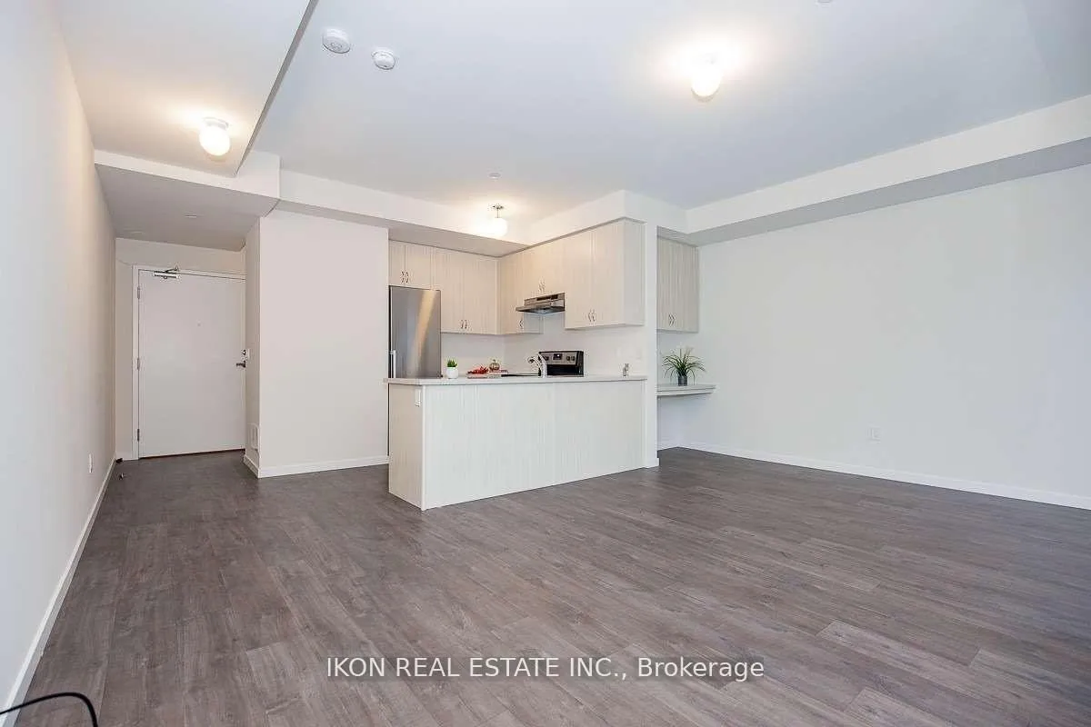 Photo 5 of Unit 68, 400 Alex Gardner Circle, Aurora, Aurora Village — HOMEH