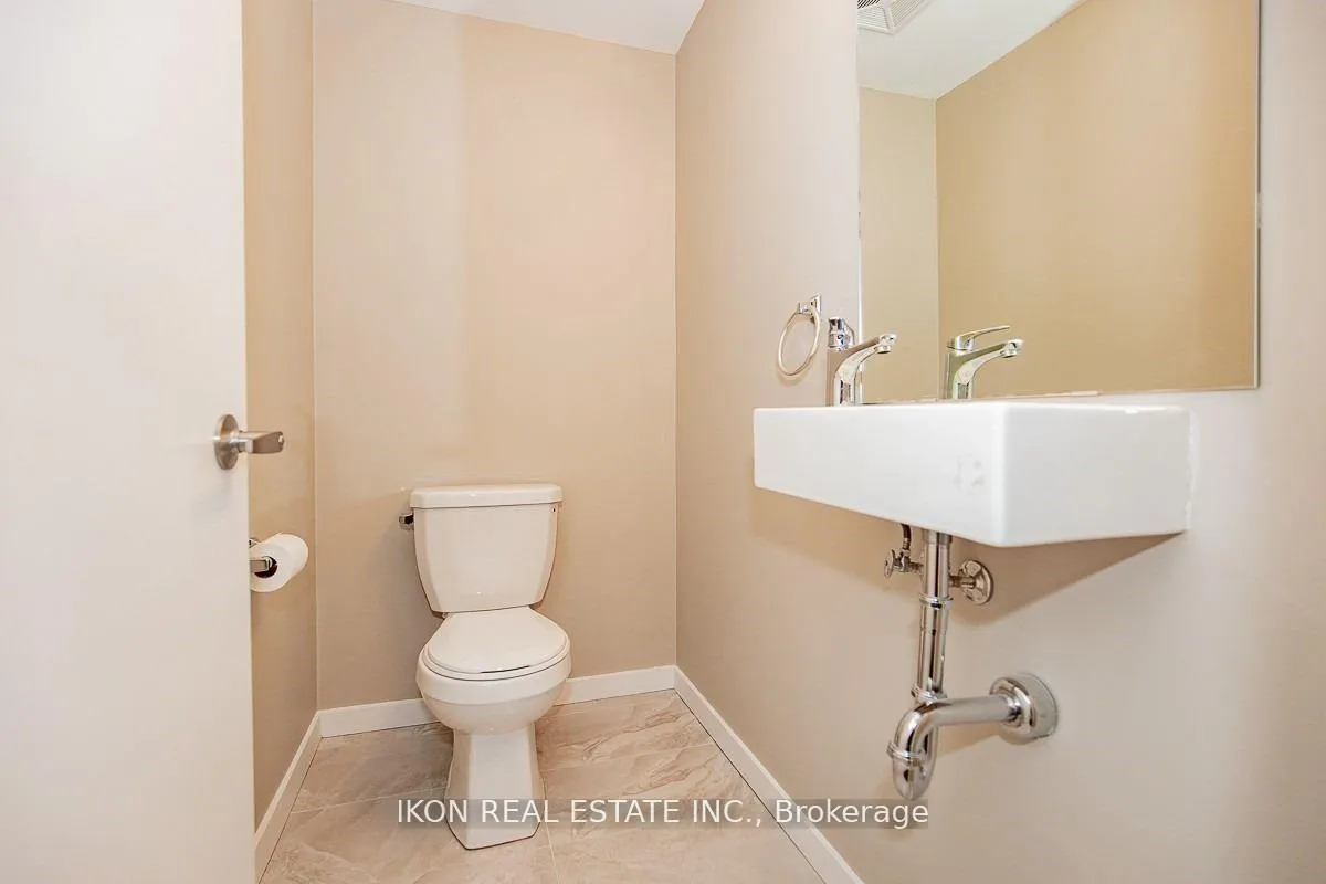 Photo 6 of Unit 68, 400 Alex Gardner Circle, Aurora, Aurora Village — HOMEH