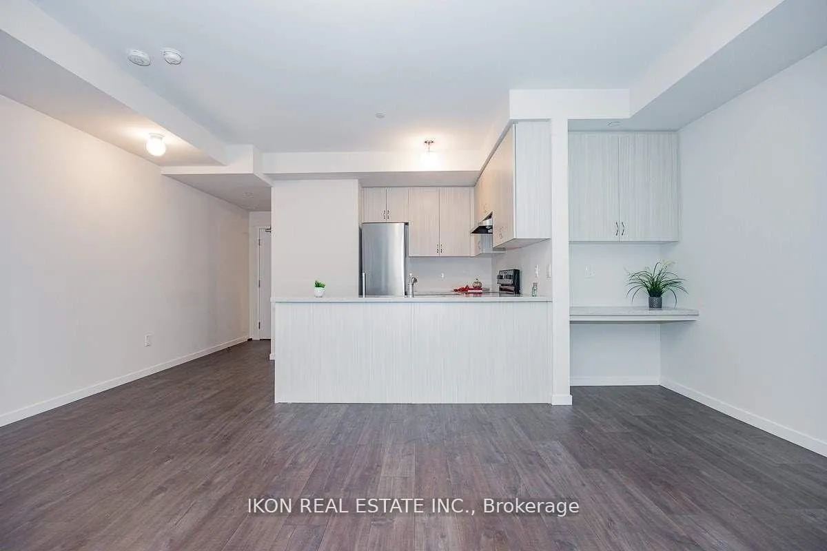 Photo 11 of Unit 68, 400 Alex Gardner Circle, Aurora, Aurora Village — HOMEH