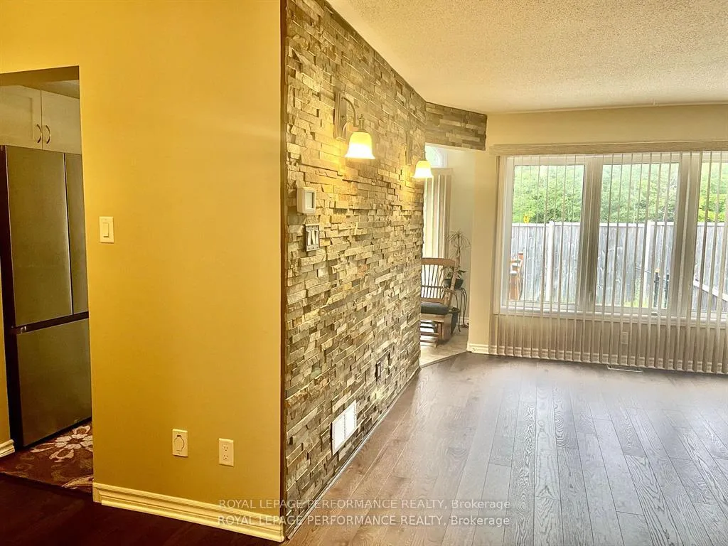 Photo 6 of 414 Galatina Way, Ottawa, Kanata - Morgan's Grant/South March — HOMEH