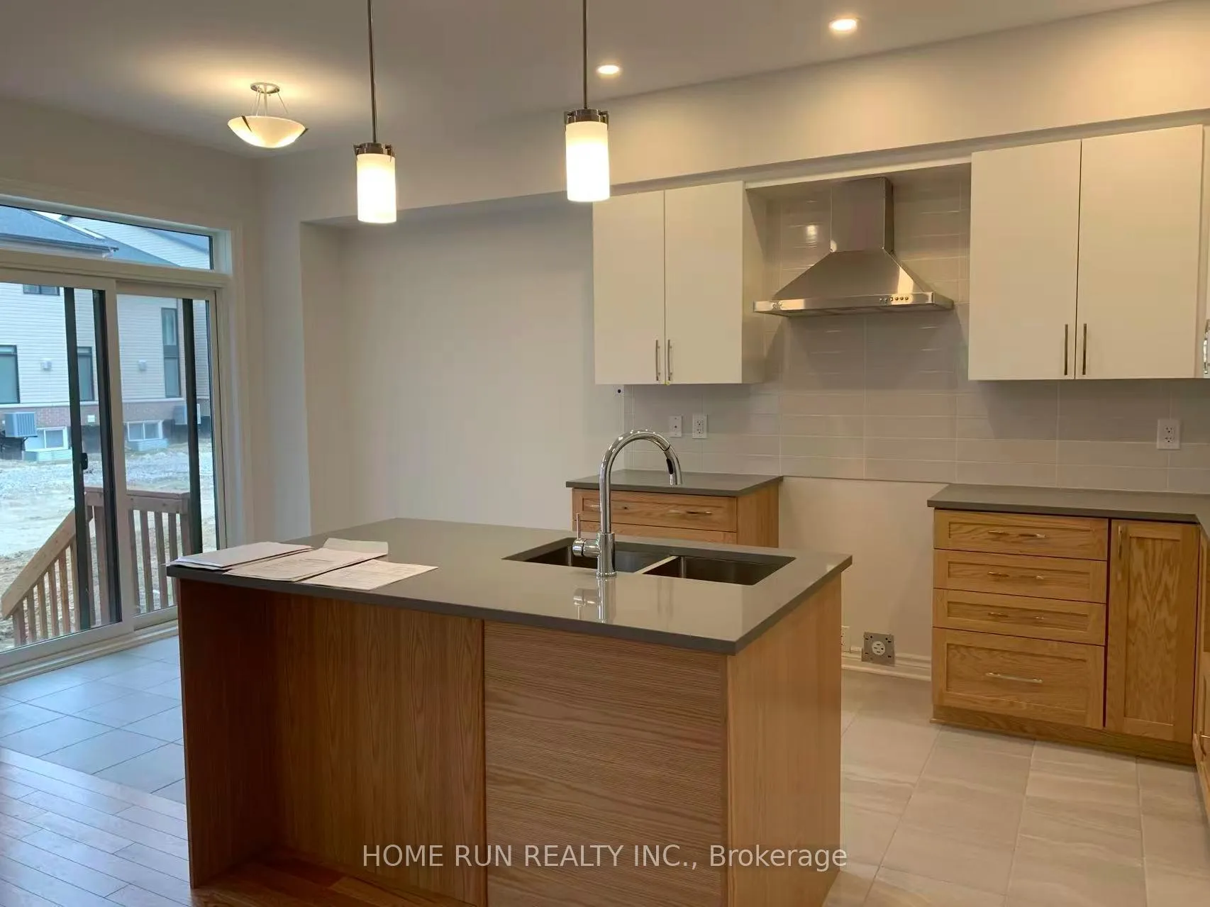 Photo 8 of 1021 Eider Street, Ottawa, Riverside South/Gloucester Glen — HOMEH