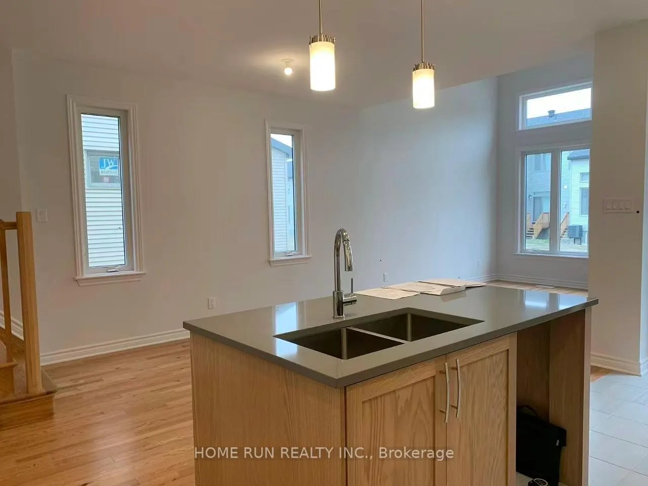 Photo 11 of 1021 Eider Street, Ottawa, Riverside South/Gloucester Glen — HOMEH