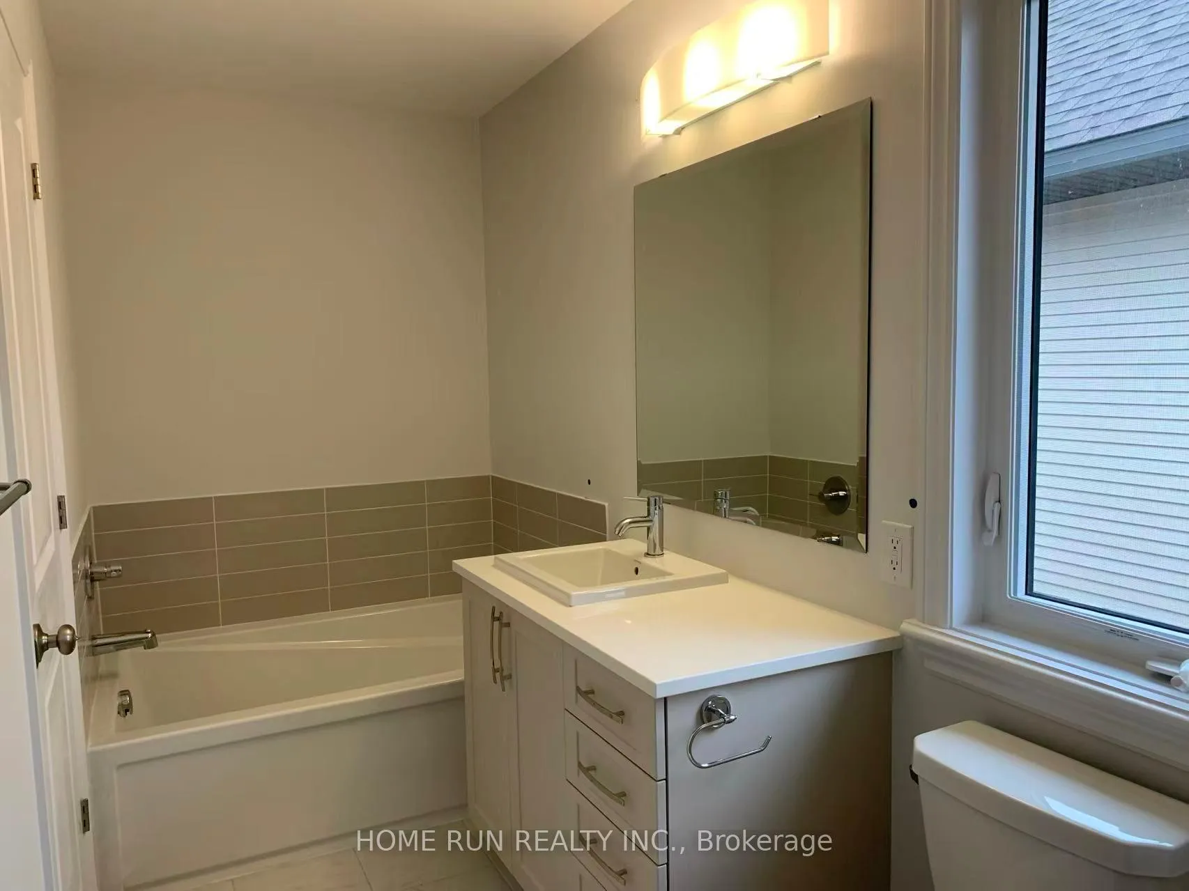 Photo 18 of 1021 Eider Street, Ottawa, Riverside South/Gloucester Glen — HOMEH