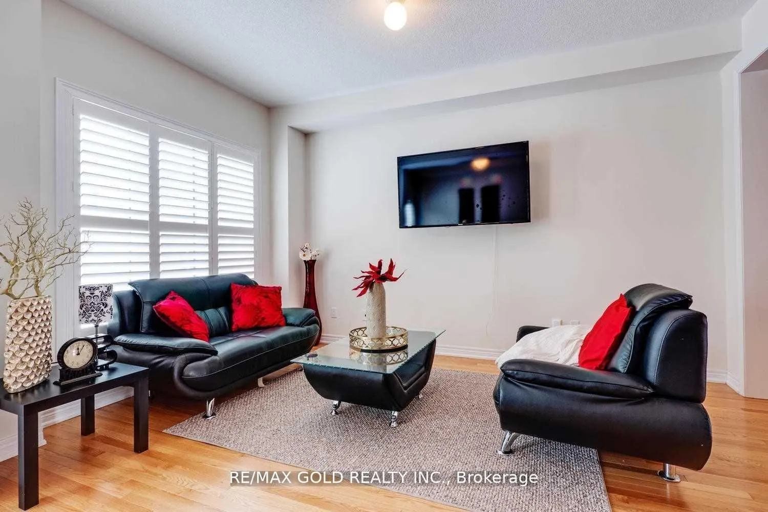 Photo 9 of 71 Lanark Circle E, Brampton, Credit Valley — HOMEH