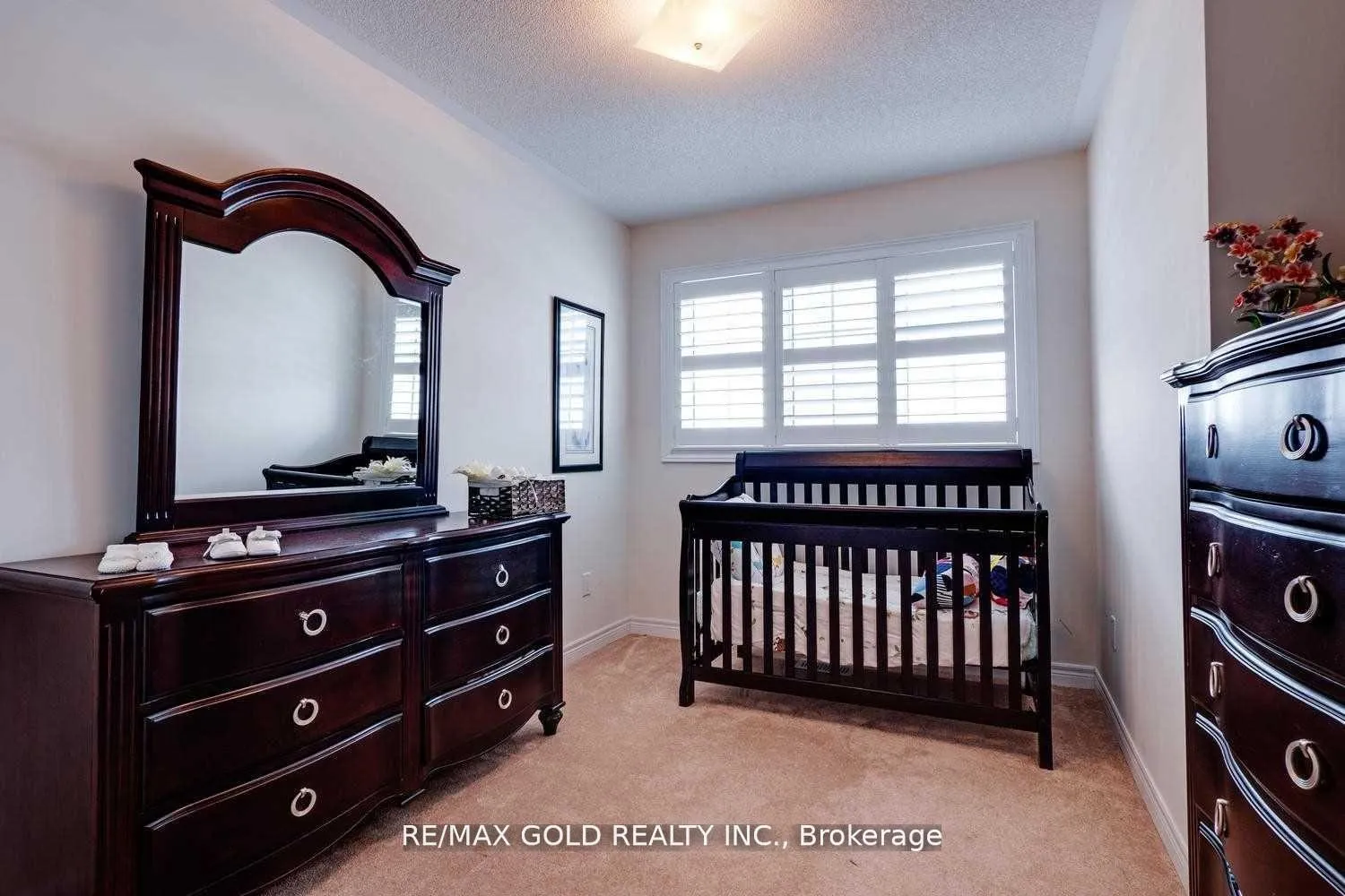 Photo 16 of 71 Lanark Circle E, Brampton, Credit Valley — HOMEH