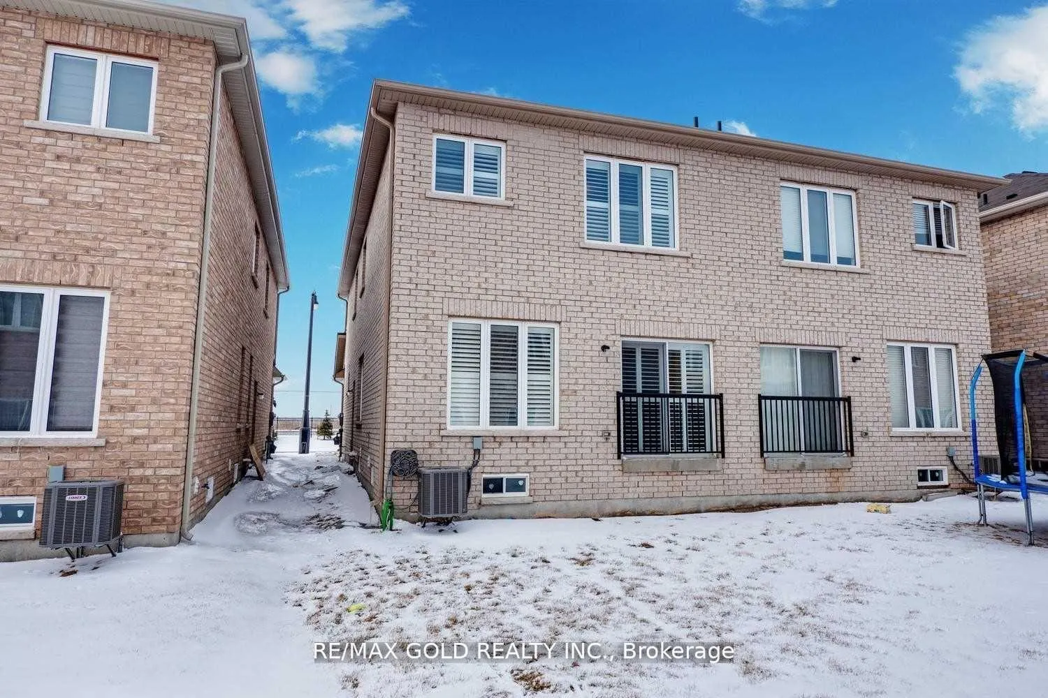 Photo 21 of 71 Lanark Circle E, Brampton, Credit Valley — HOMEH