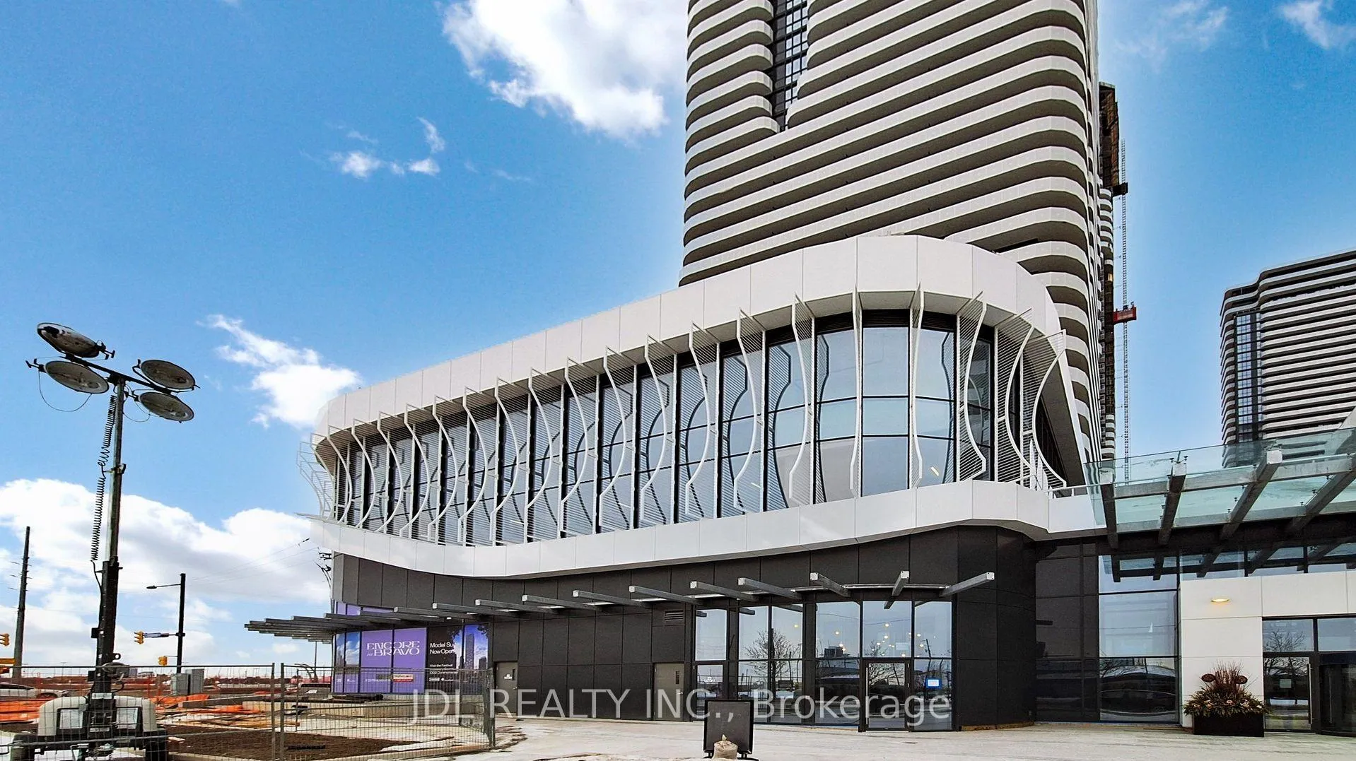 Photo 1 of 195 Commerce Street, Vaughan, Vaughan Corporate Centre — HOMEH