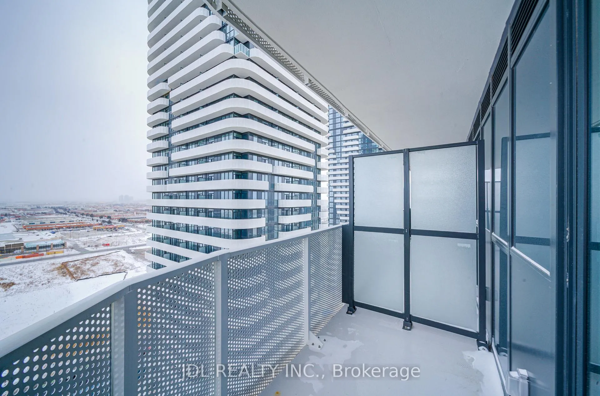 Photo 18 of 195 Commerce Street, Vaughan, Vaughan Corporate Centre — HOMEH