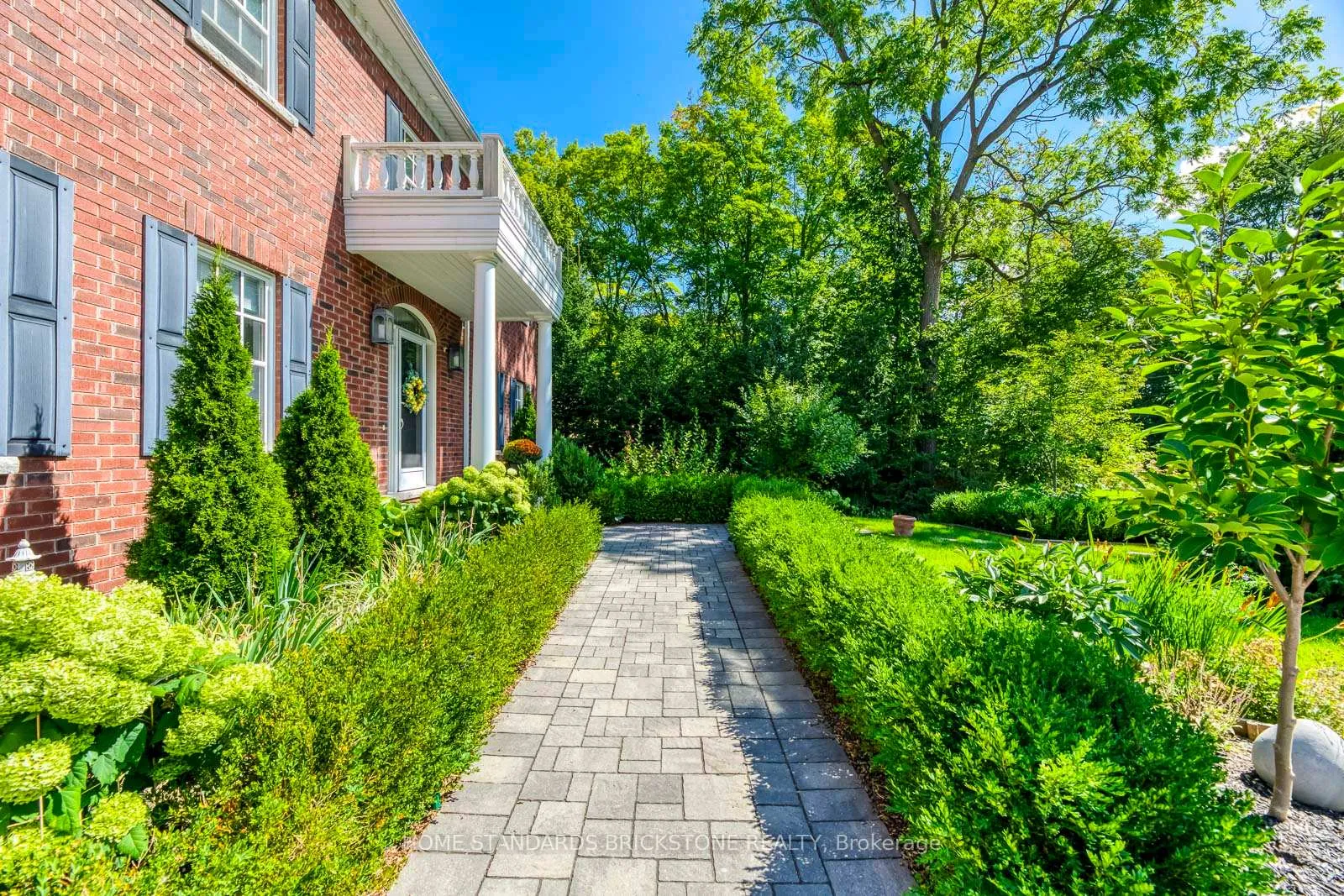 Photo 2 of 215 Dock Road, Barrie, South Shore — HOMEH