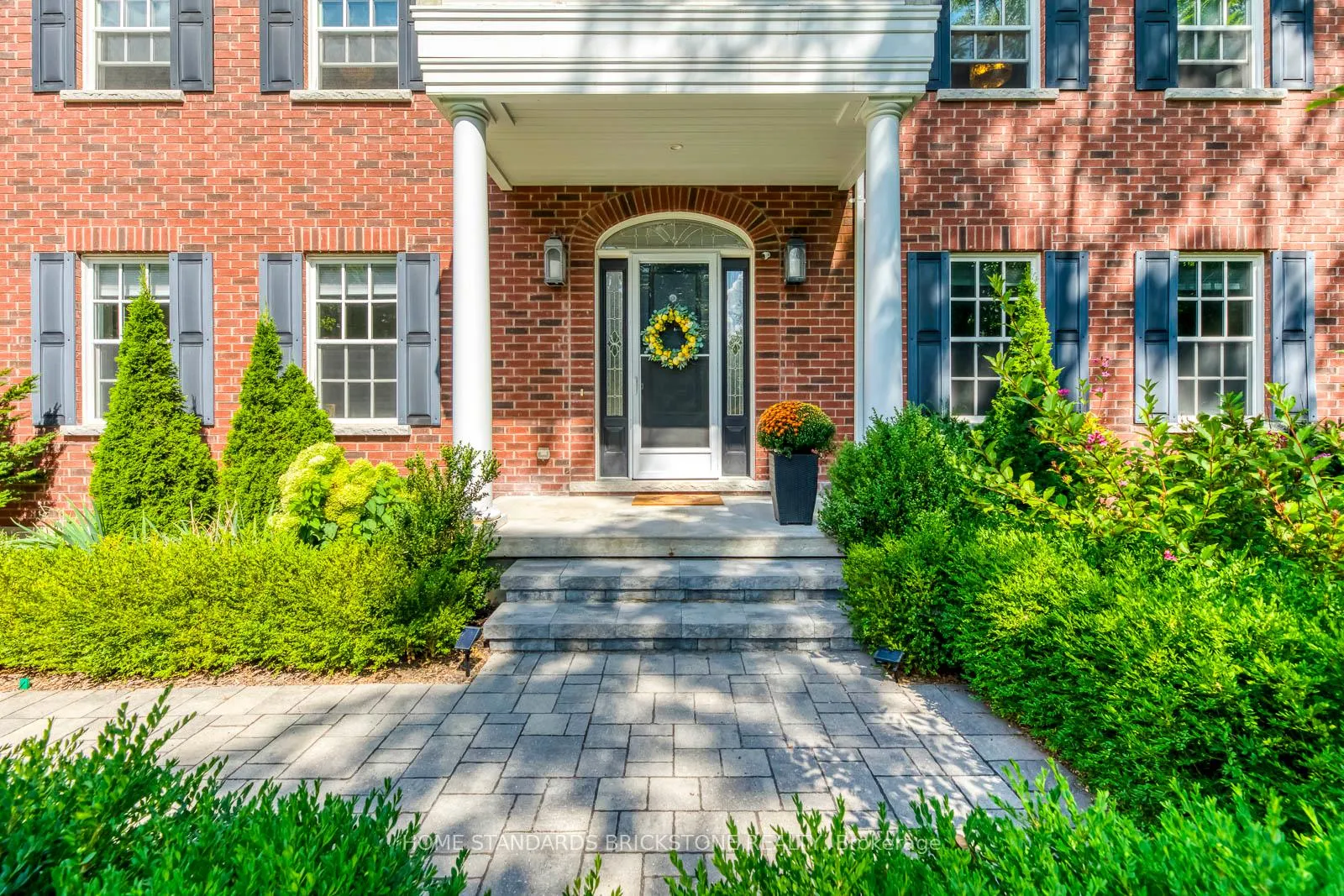 Photo 3 of 215 Dock Road, Barrie, South Shore — HOMEH