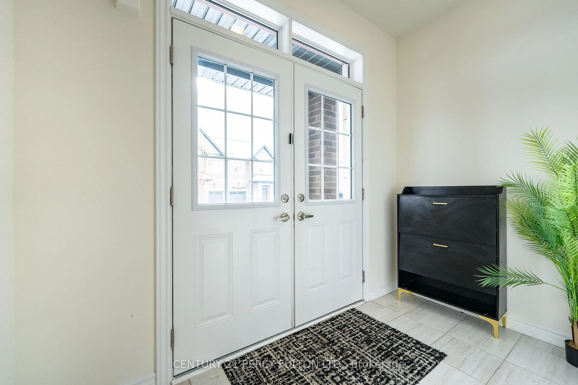 Photo 2 of 1144 Skyridge Boulevard, Pickering, Rural Pickering — HOMEH