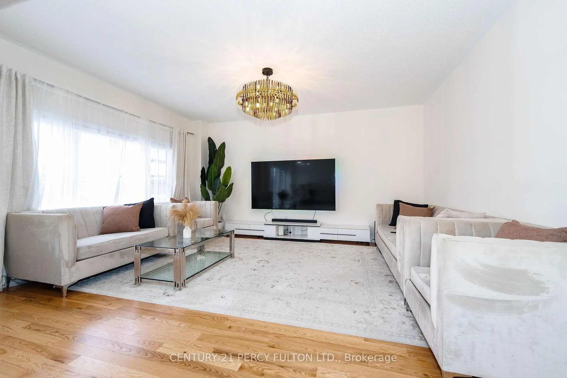 Photo 9 of 1144 Skyridge Boulevard, Pickering, Rural Pickering — HOMEH
