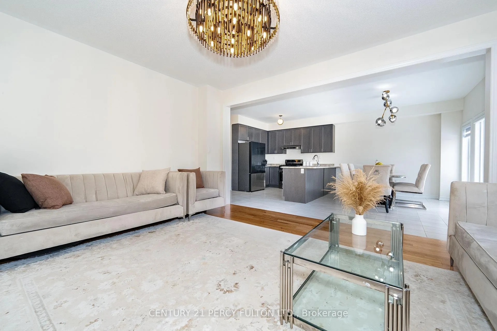 Photo 11 of 1144 Skyridge Boulevard, Pickering, Rural Pickering — HOMEH