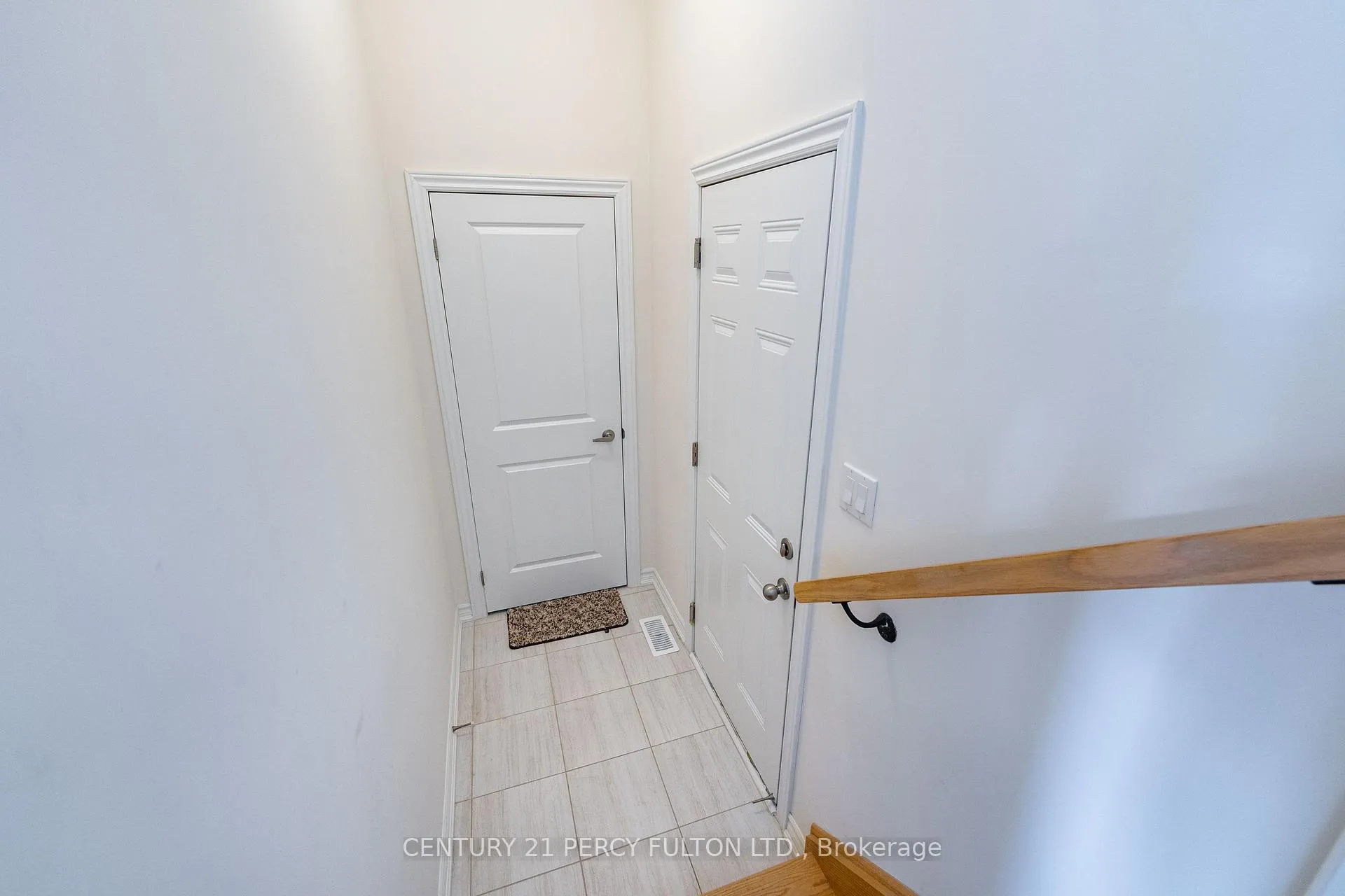Photo 13 of 1144 Skyridge Boulevard, Pickering, Rural Pickering — HOMEH