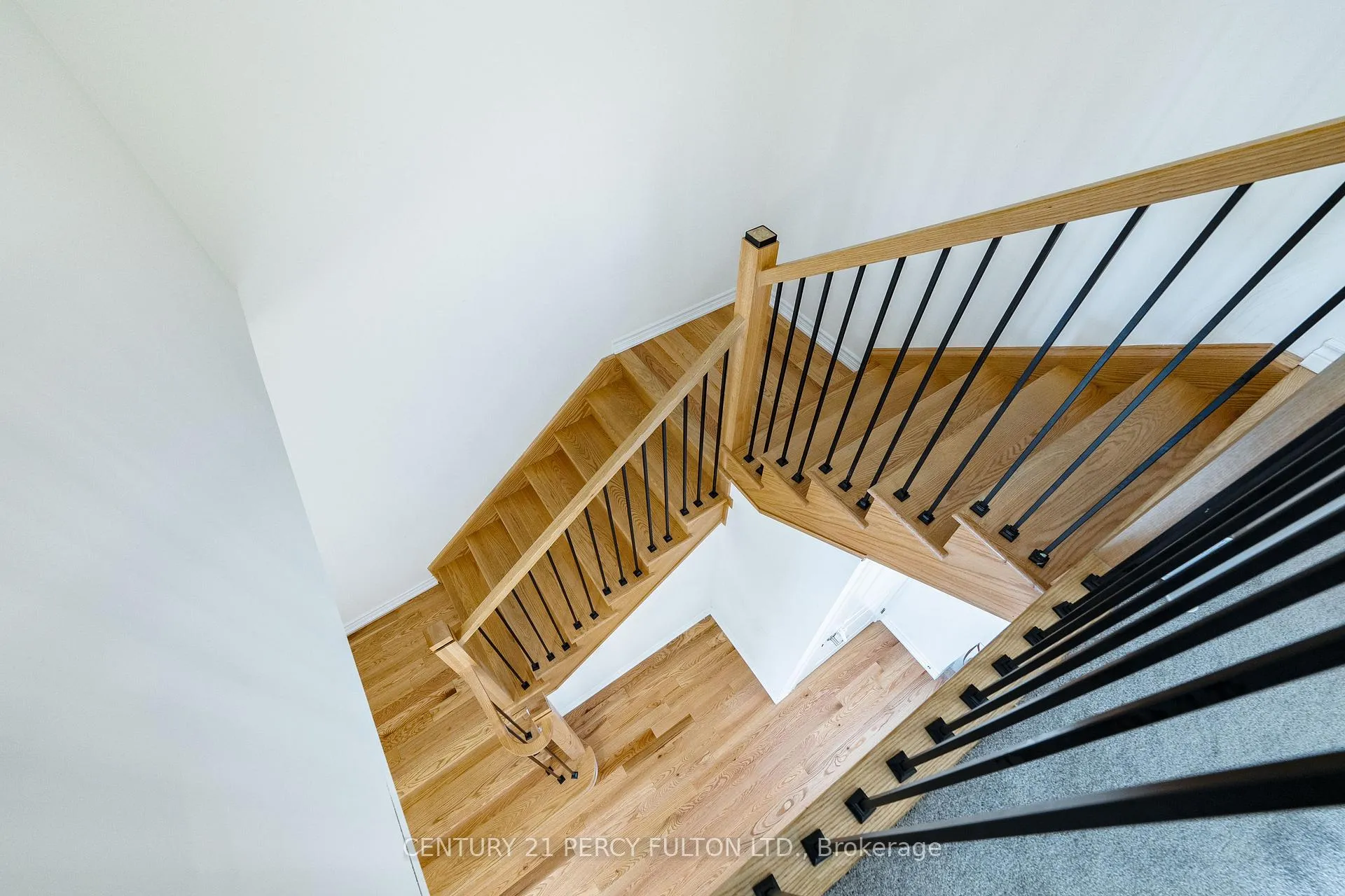 Photo 14 of 1144 Skyridge Boulevard, Pickering, Rural Pickering — HOMEH
