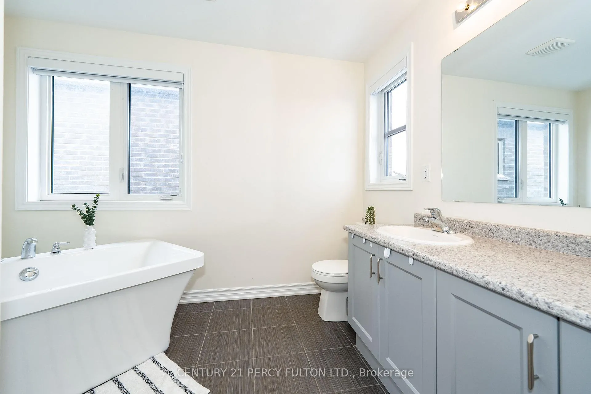 Photo 21 of 1144 Skyridge Boulevard, Pickering, Rural Pickering — HOMEH