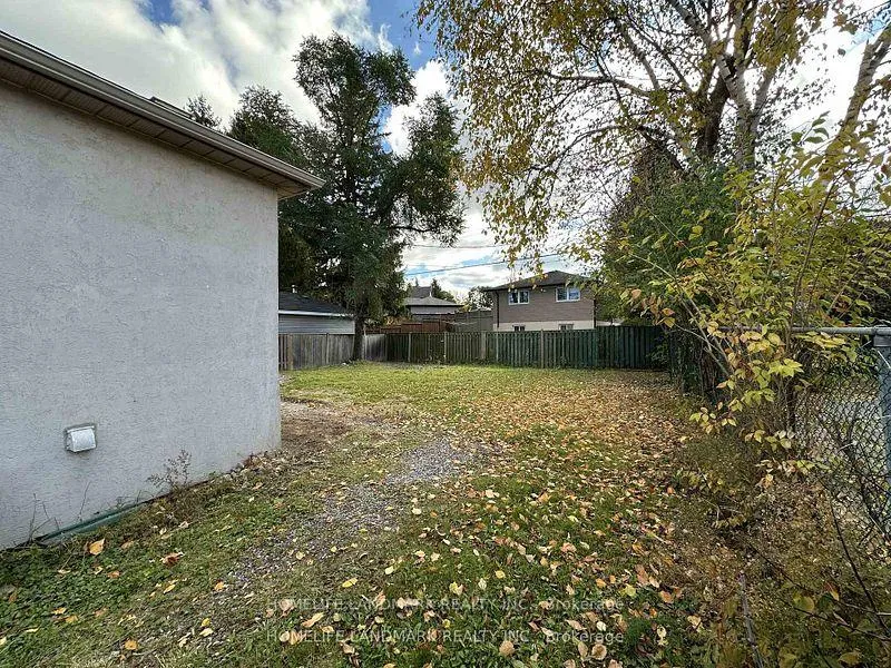 Photo 17 of 85 Aurora Heights Drive, Aurora, Aurora Heights — HOMEH